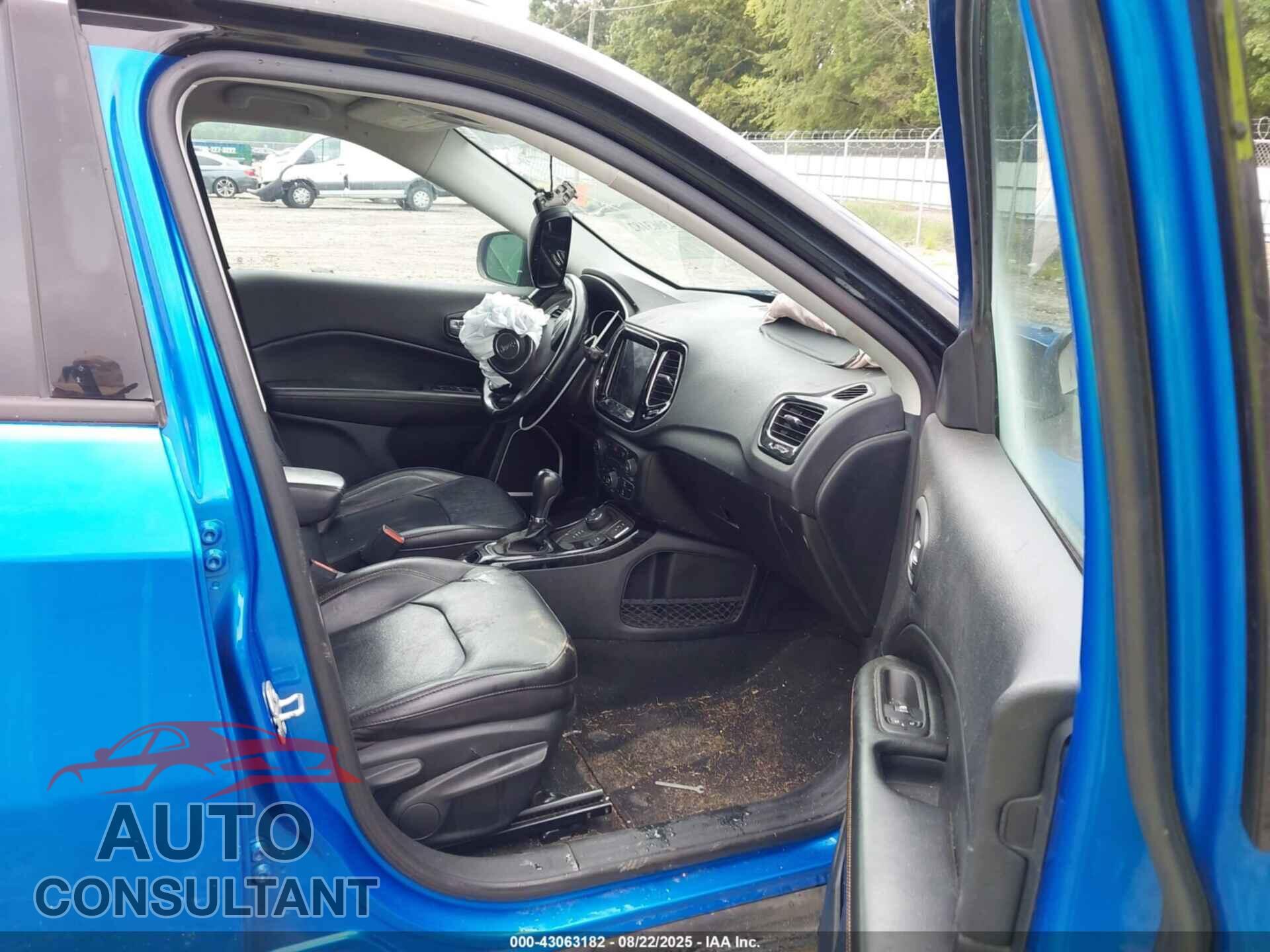JEEP COMPASS 2020 - 3C4NJDCB7LT208827