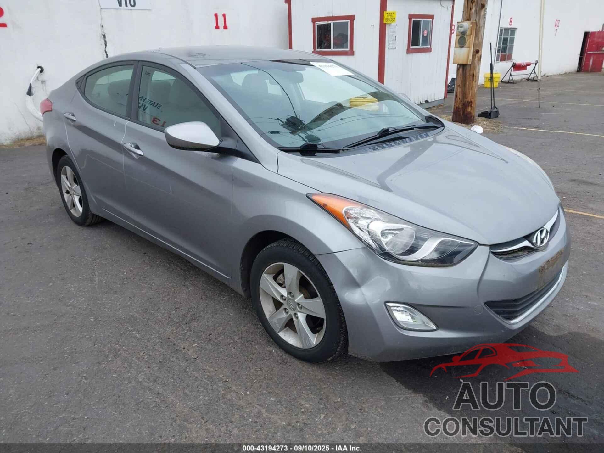 HYUNDAI ELANTRA 2012 - KMHDH4AE2CU327035