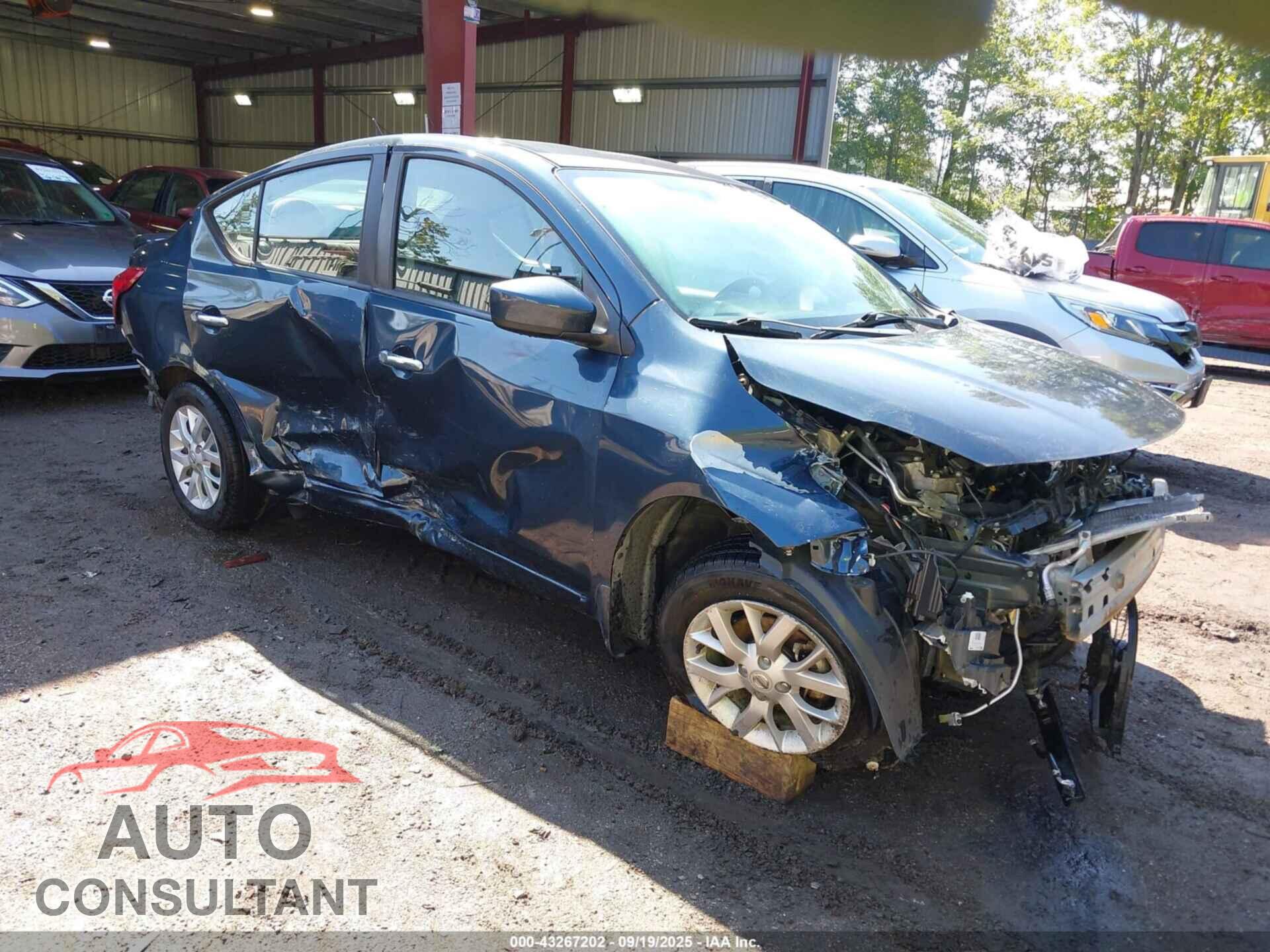 NISSAN VERSA 2017 - 3N1CN7AP3HL870247