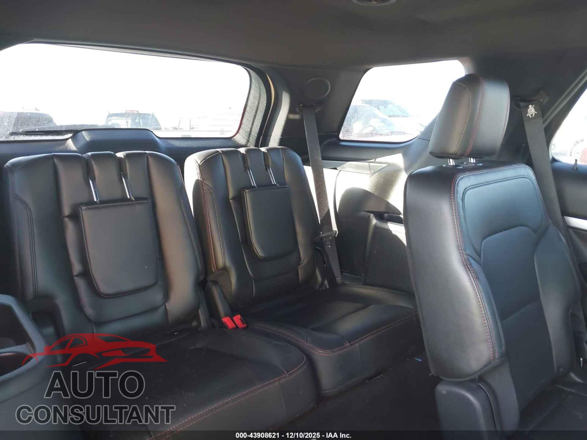 FORD EXPLORER 2018 - 1FM5K8GT2JGB30347