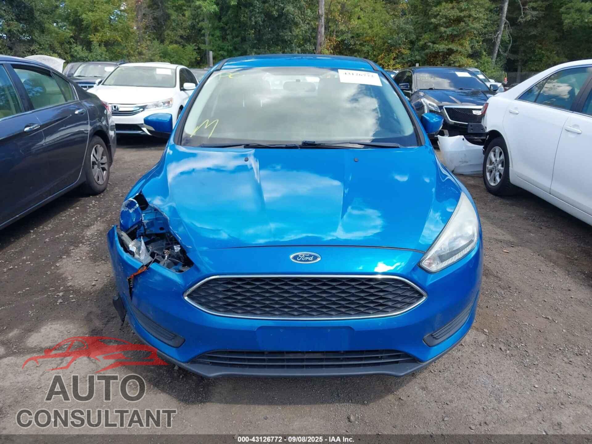 FORD FOCUS 2015 - 1FADP3F23FL252152