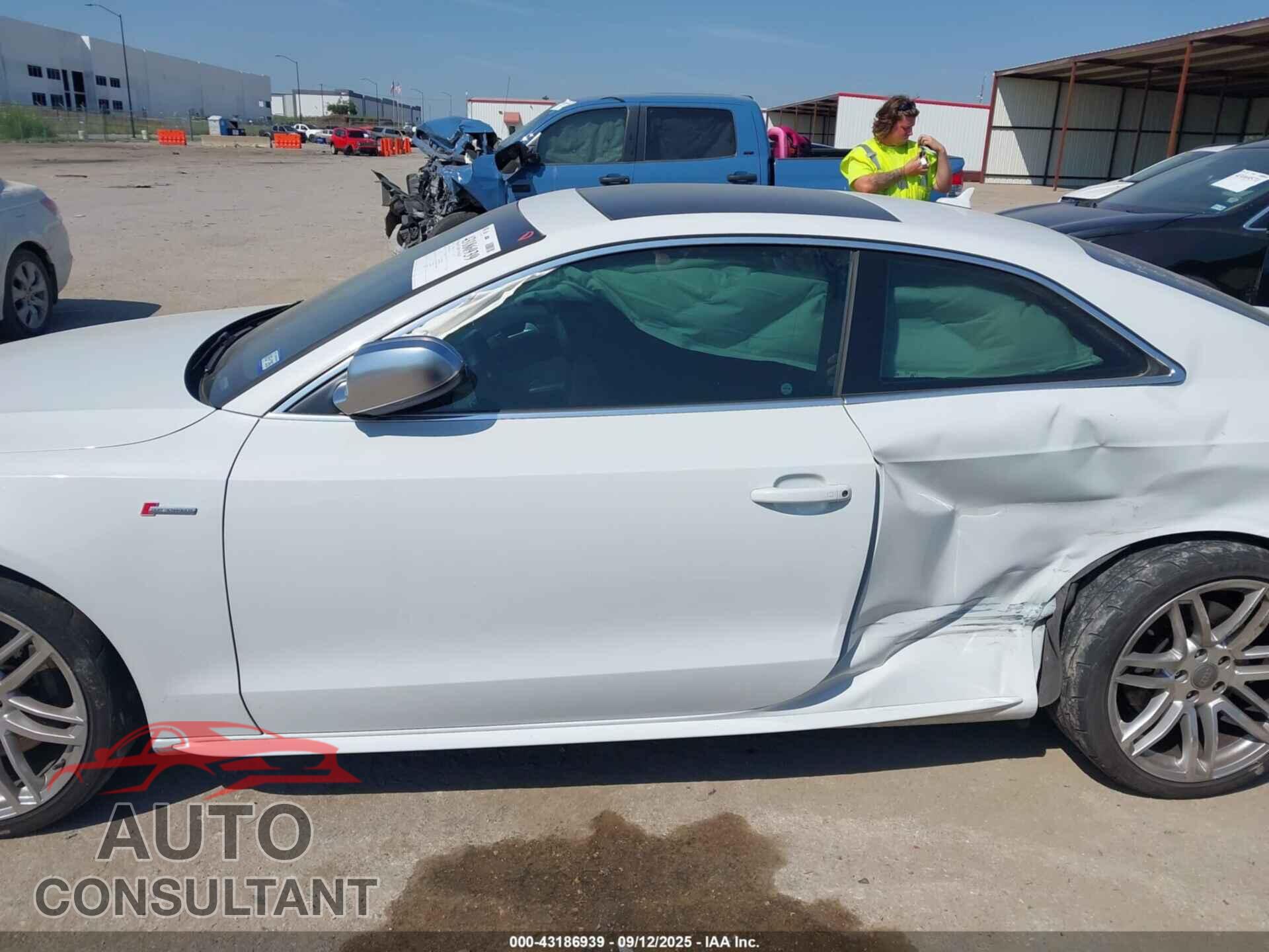 AUDI S5 2016 - WAUC4AFR8GA021984