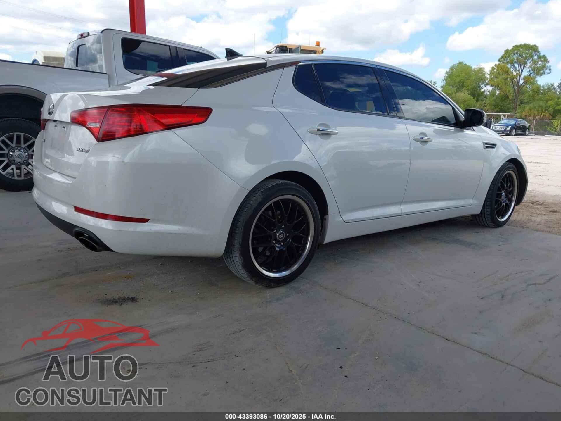 KIA OPTIMA 2013 - 5XXGN4A77DG180715