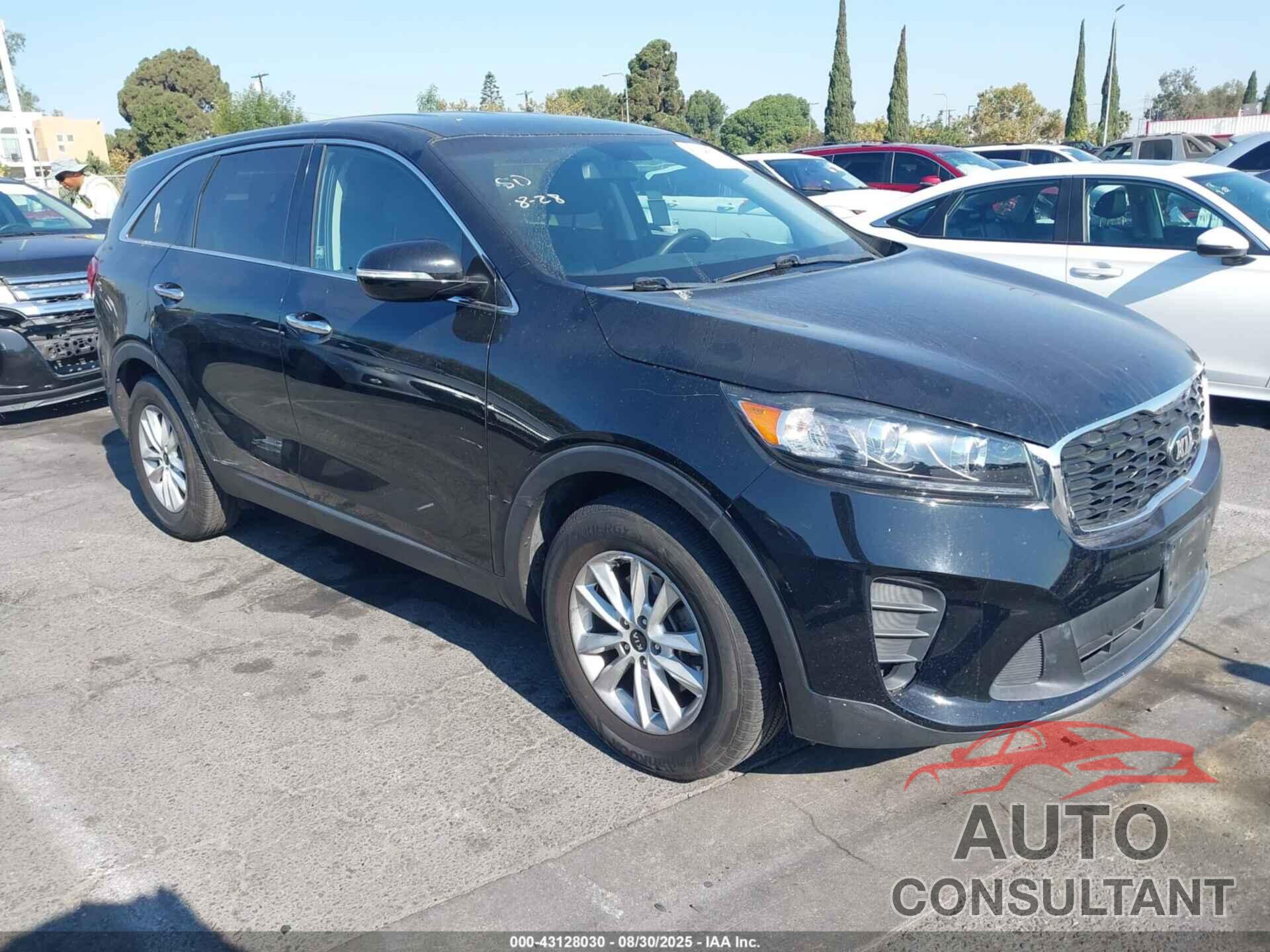 KIA SORENTO 2019 - 5XYPG4A35KG579090