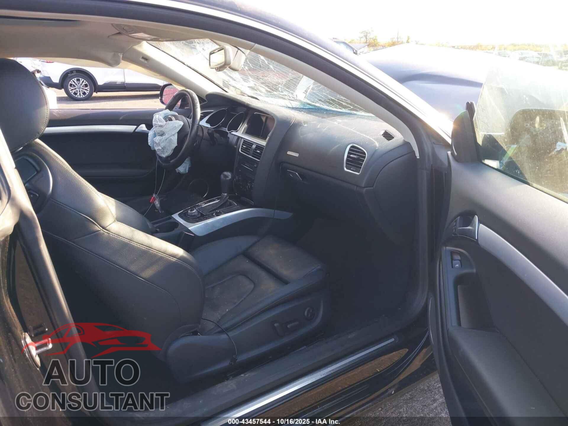 AUDI A5 2012 - WAULFAFR2CA016025