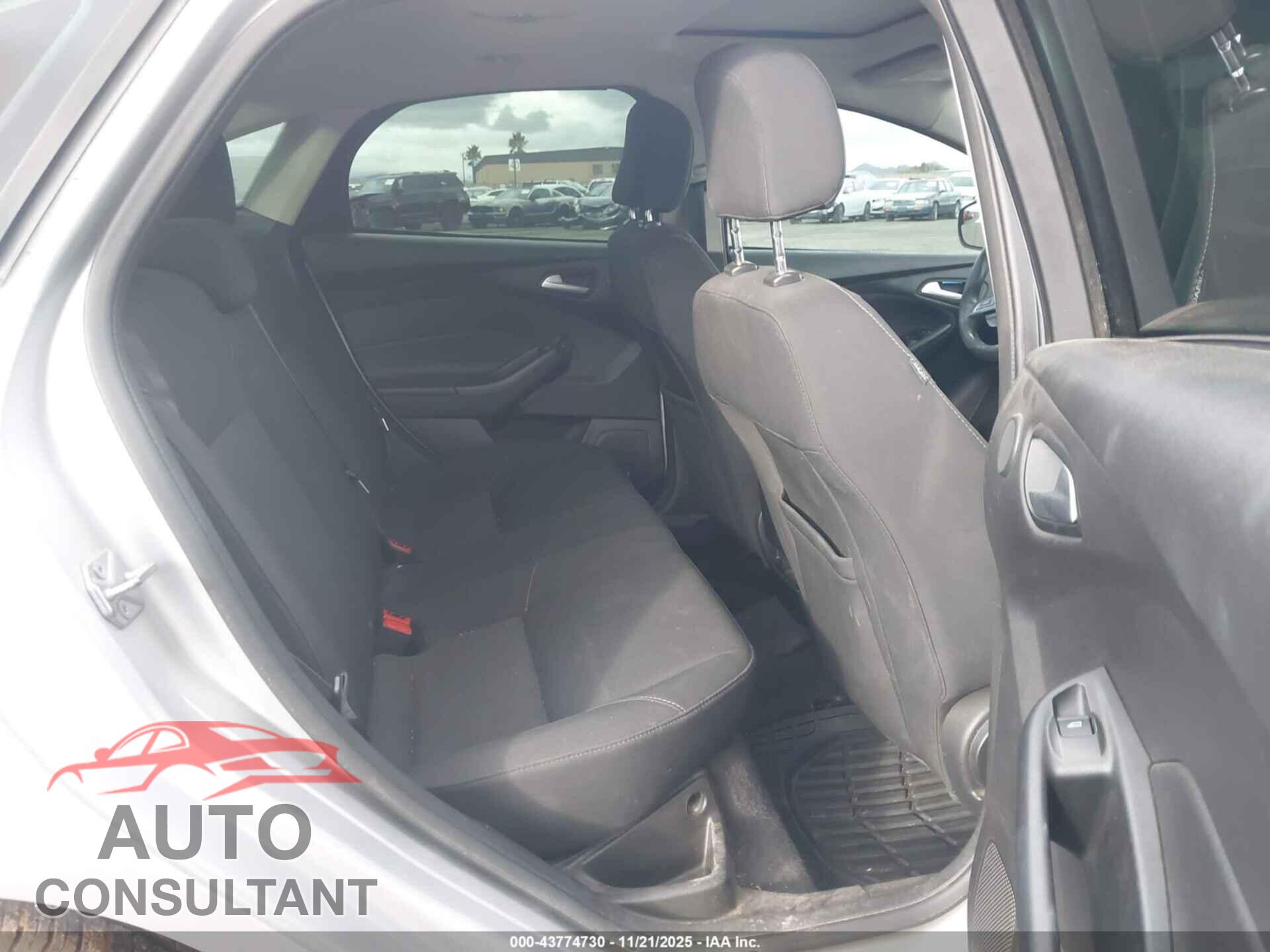 FORD FOCUS 2017 - 1FADP3H29HL206521