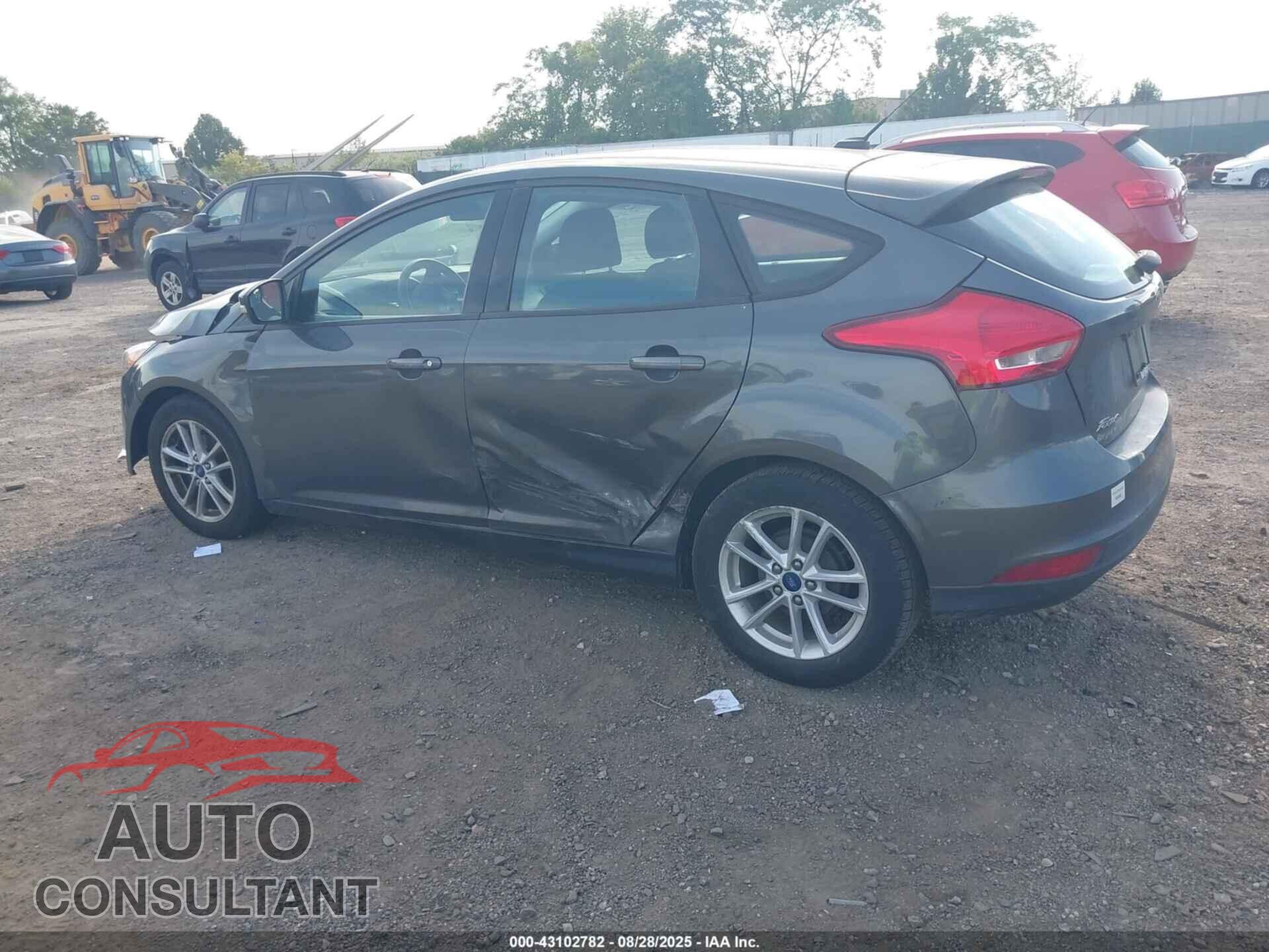 FORD FOCUS 2017 - 1FADP3K27HL301345