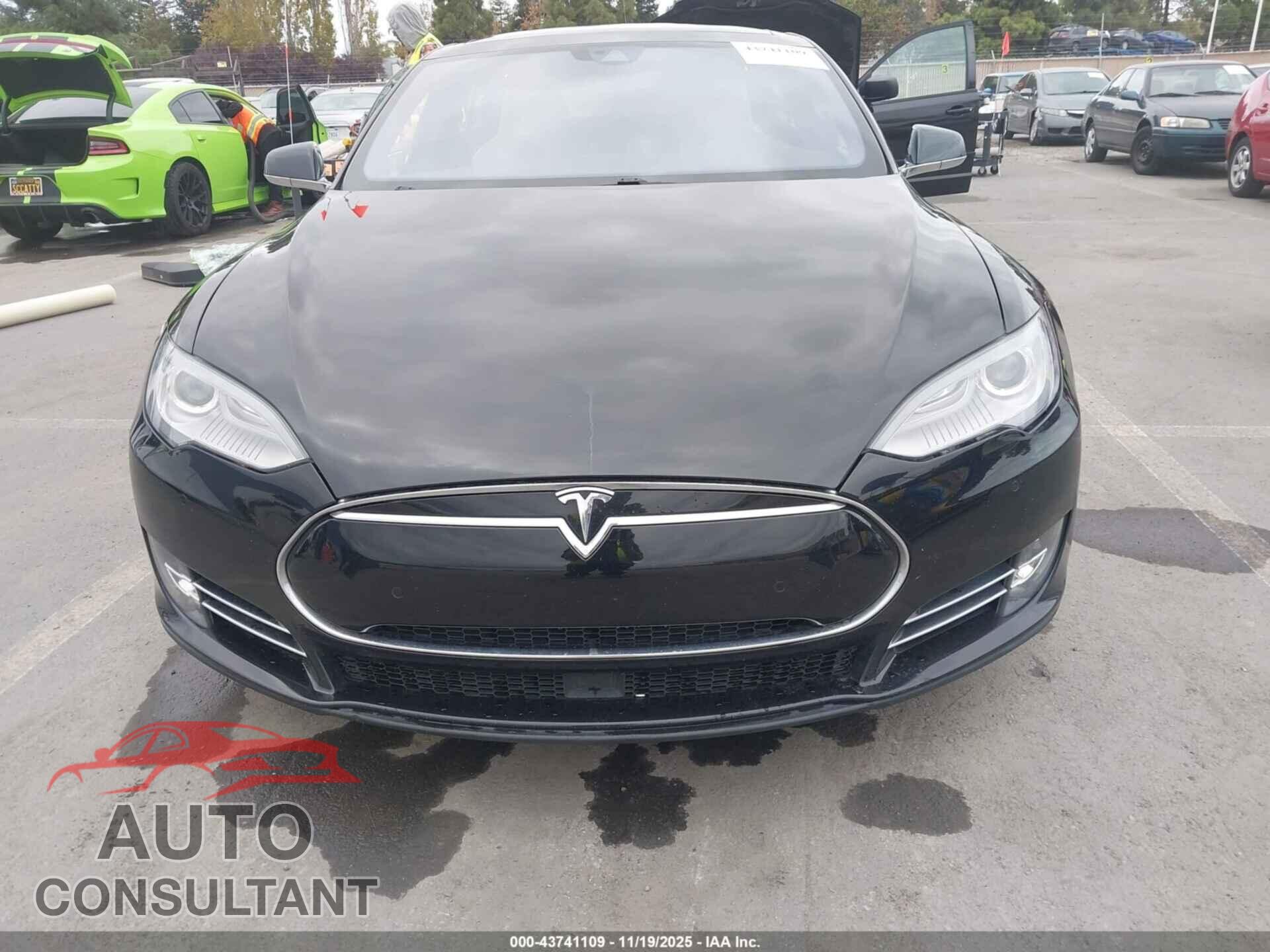 TESLA MODEL S 2015 - 5YJSA1E16FF107254