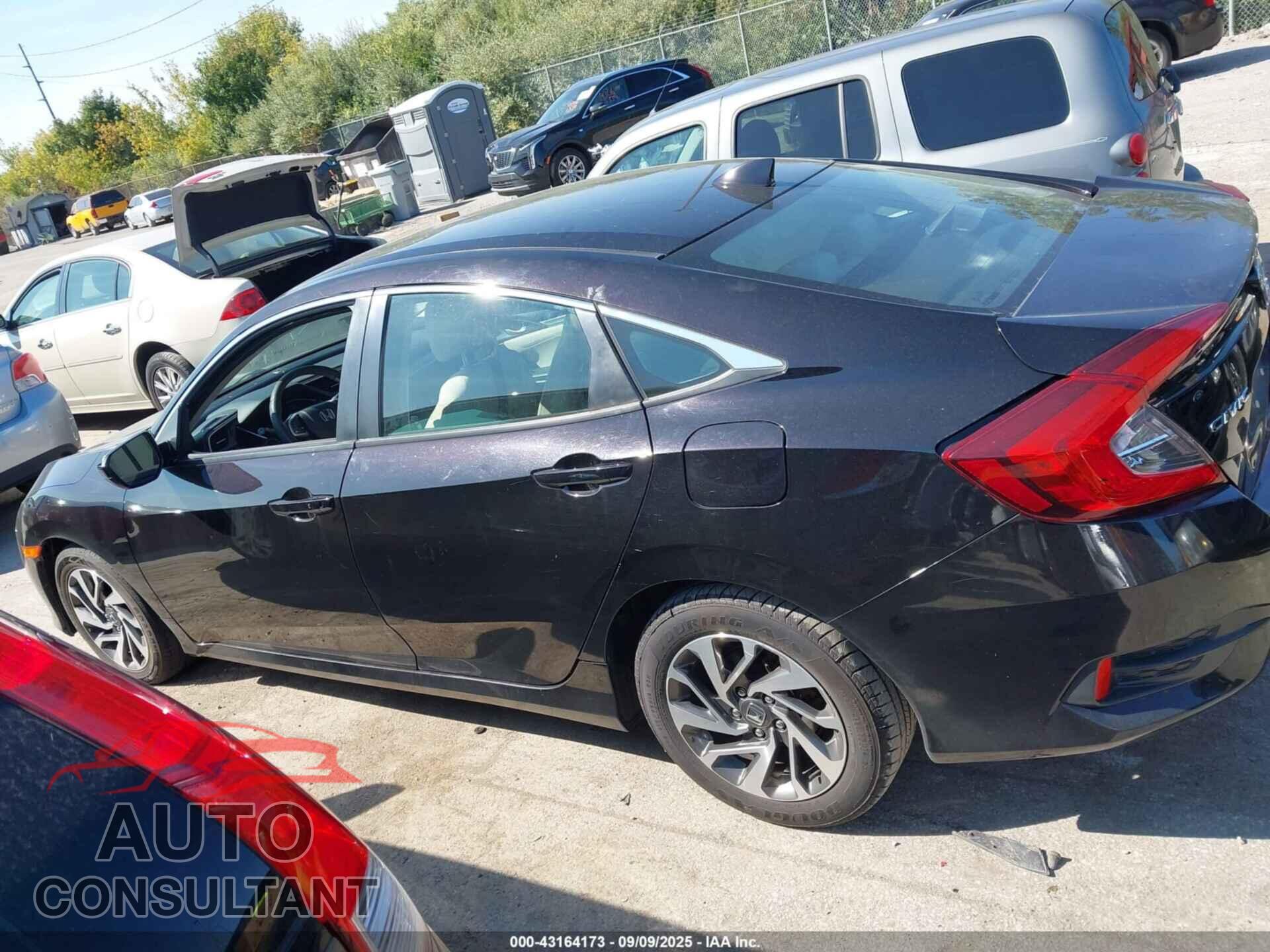 HONDA CIVIC 2017 - 19XFC2F78HE006665