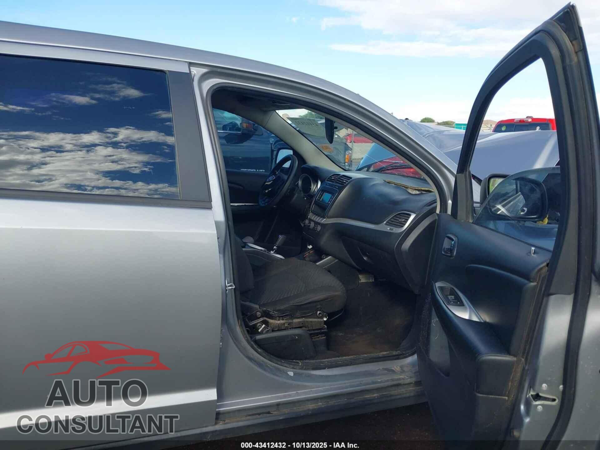 DODGE JOURNEY 2015 - 3C4PDCAB5FT720393