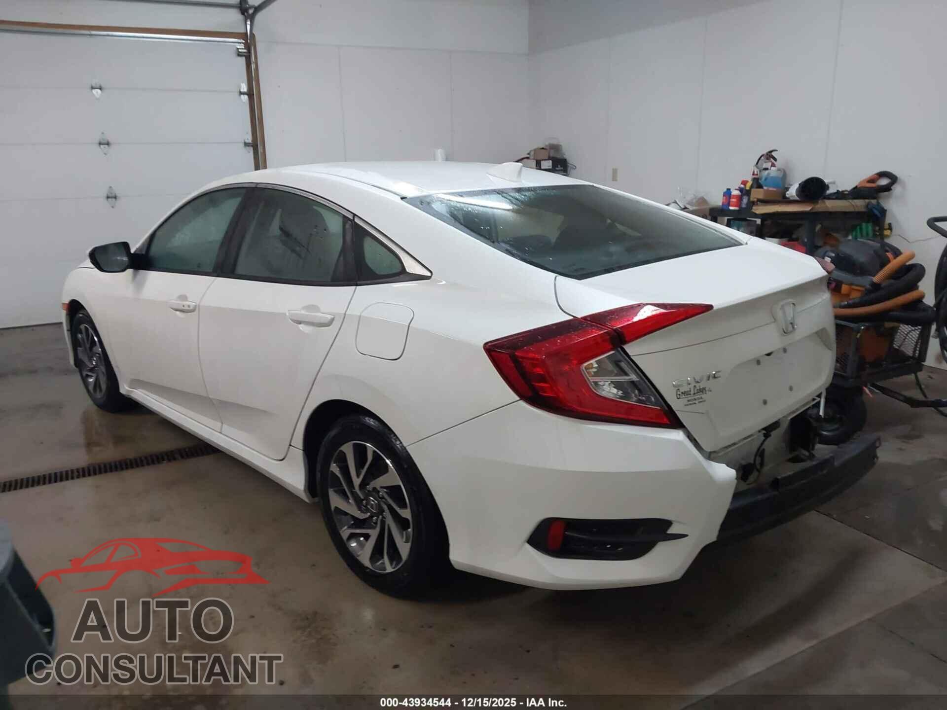 HONDA CIVIC 2017 - 19XFC2F76HE058196