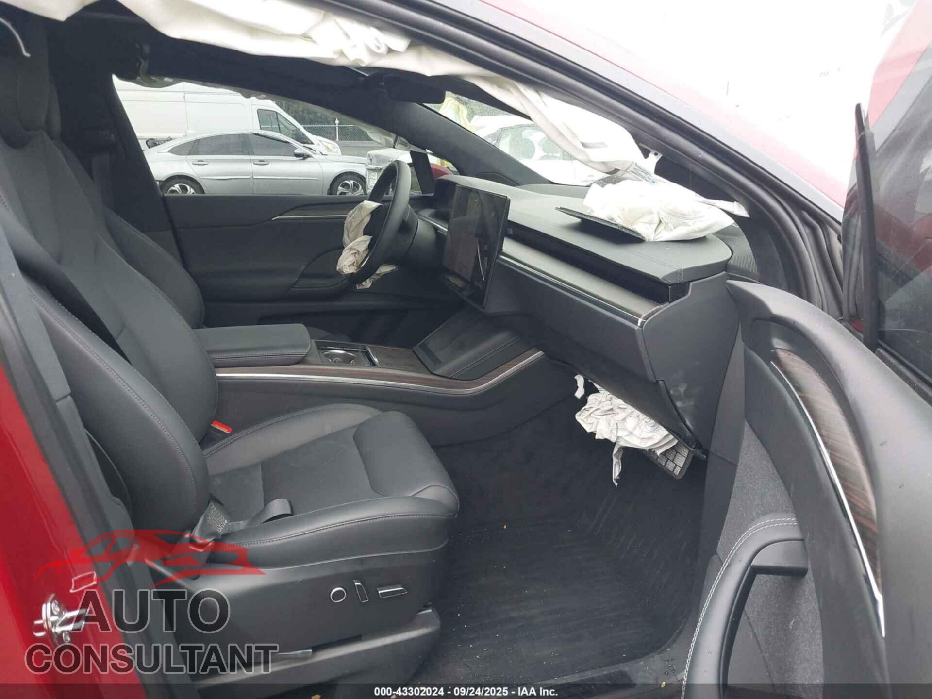 TESLA MODEL X 2024 - 7SAXCDE51RF455524