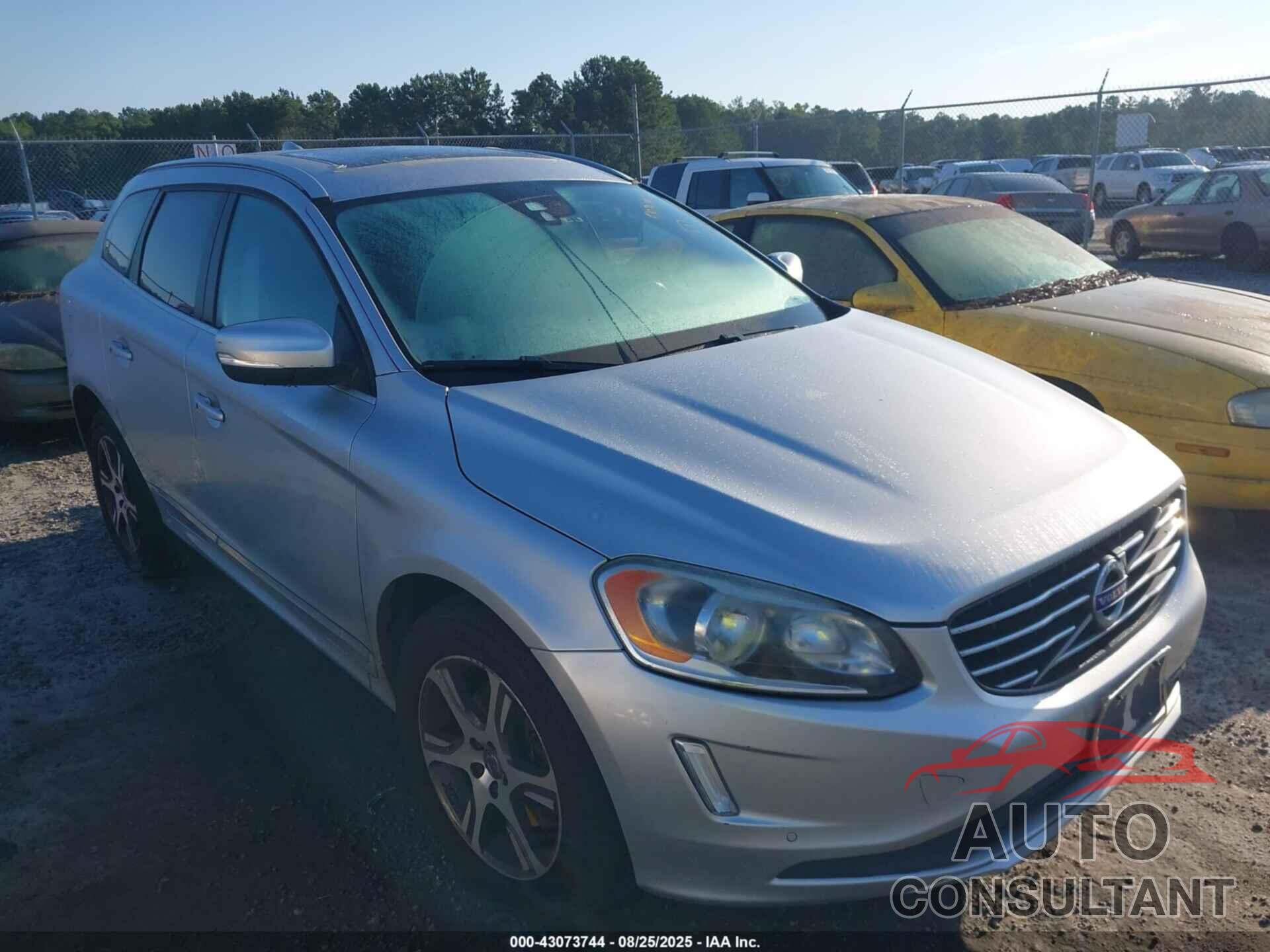 VOLVO XC60 2015 - YV4902RK2F2761744