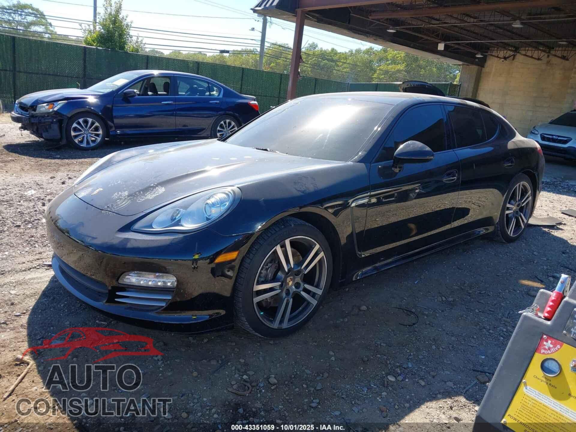 PORSCHE PANAMERA 2013 - WP0AA2A72DL011398