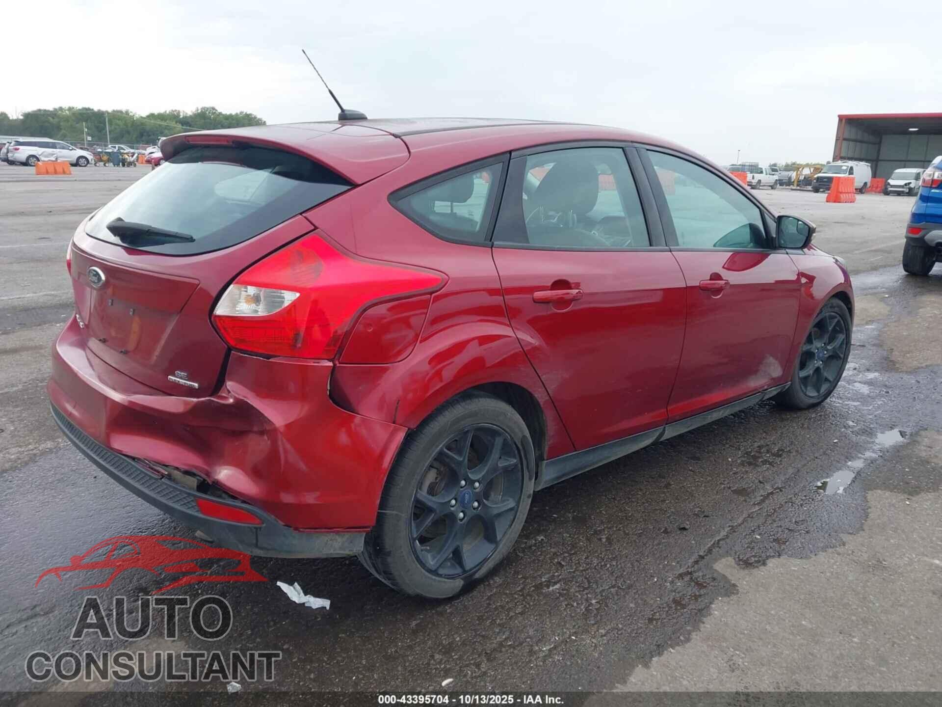 FORD FOCUS 2014 - 1FADP3K28EL318330