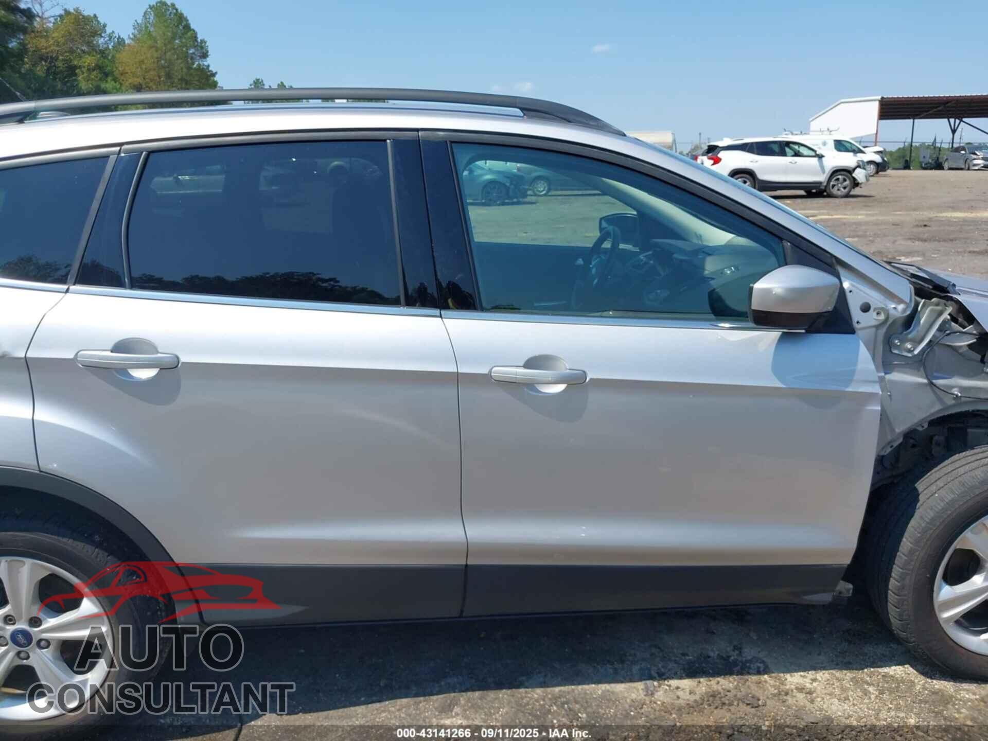FORD ESCAPE 2014 - 1FMCU0GX4EUC64936
