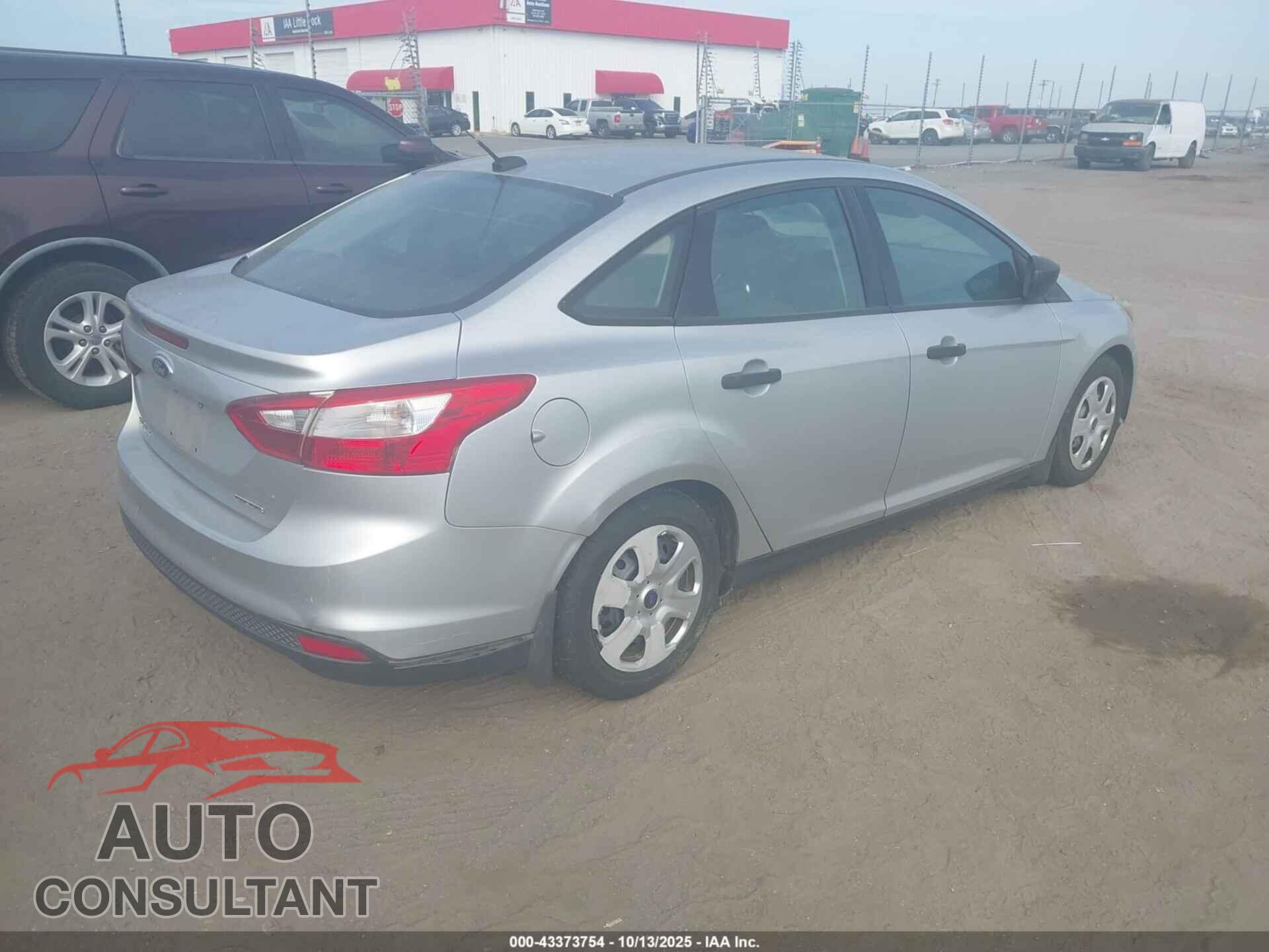 FORD FOCUS 2014 - 1FADP3E29EL137748
