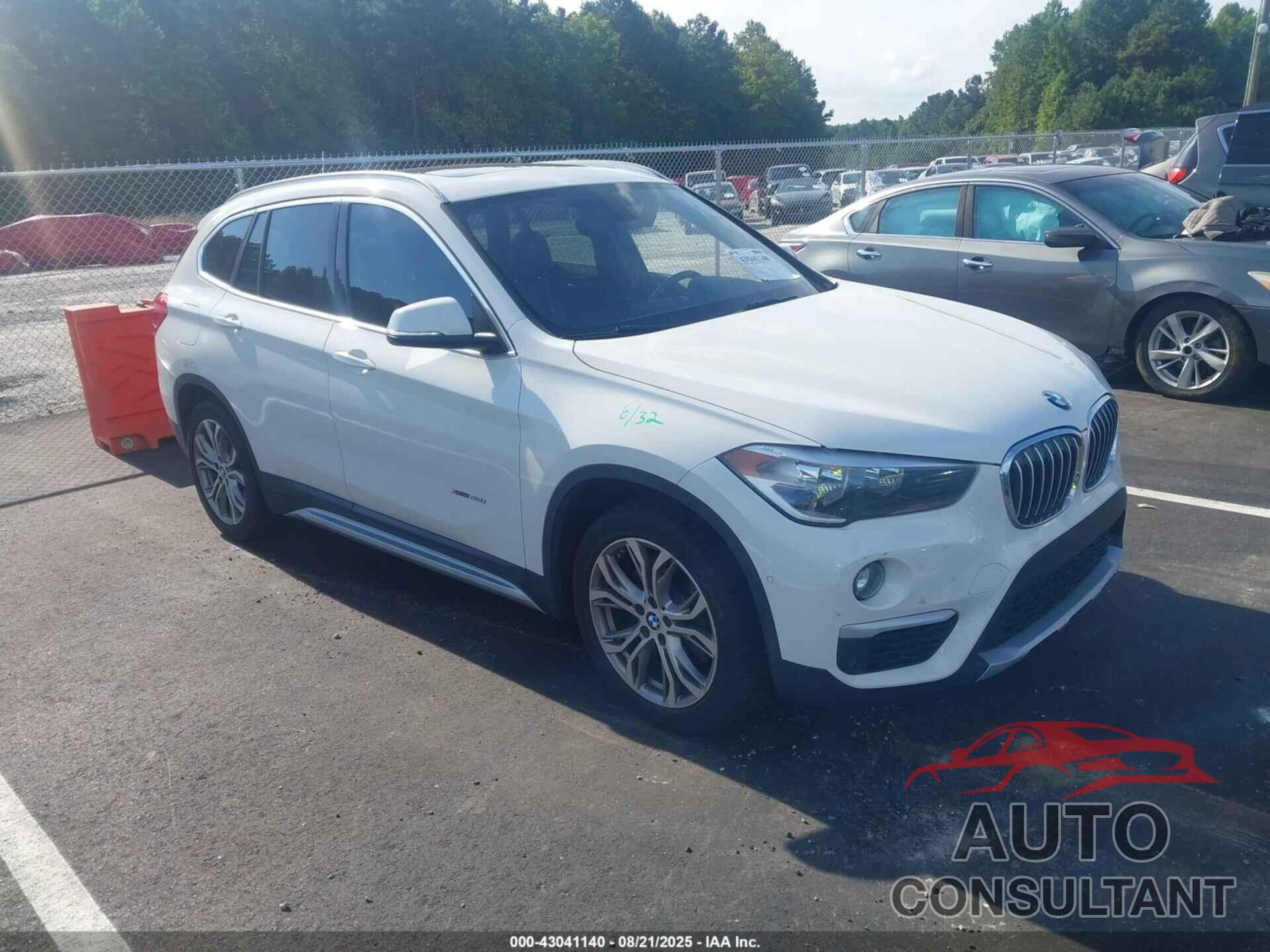 BMW X1 2016 - WBXHT3C30GP889176