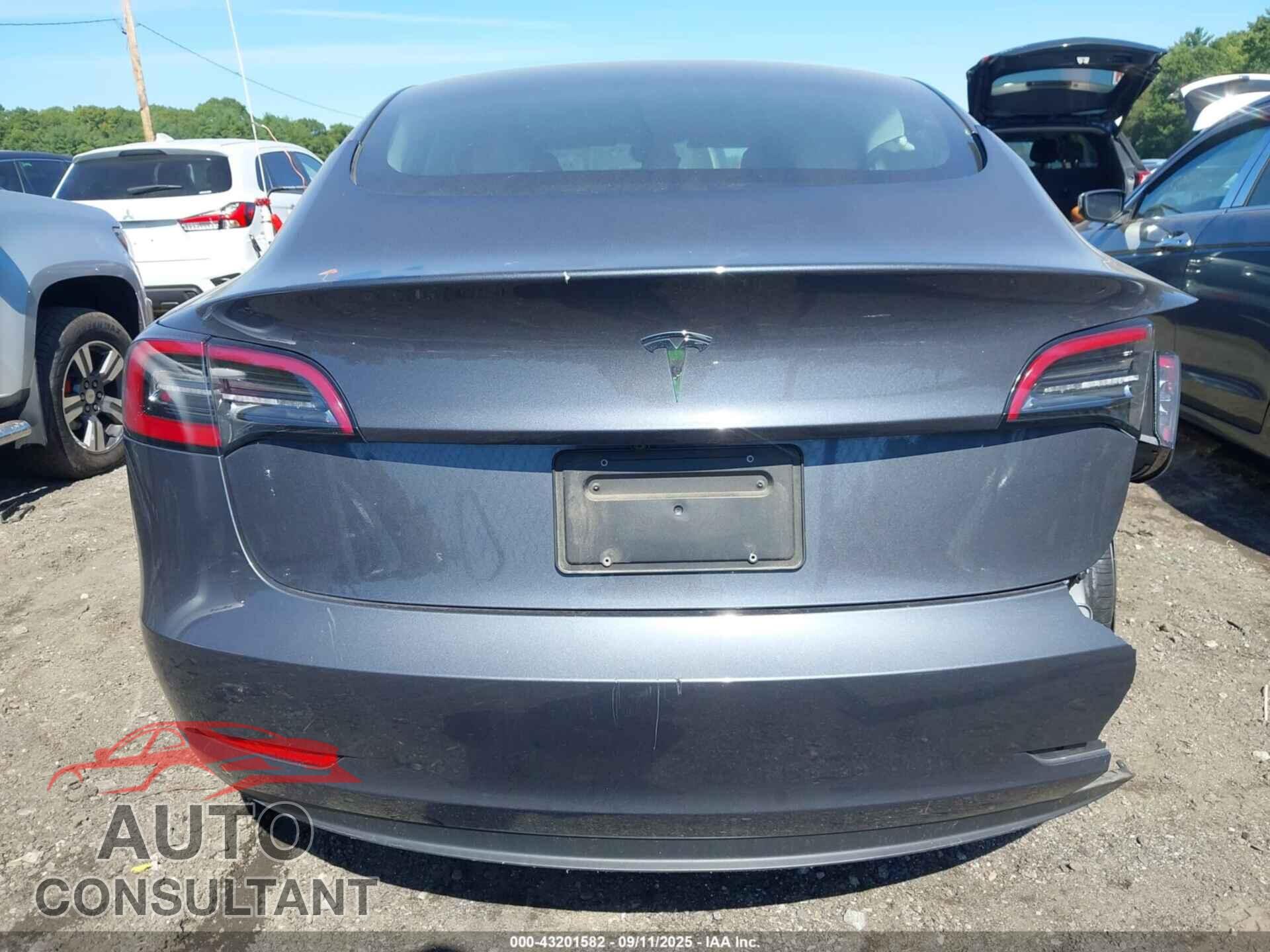TESLA MODEL 3 2023 - 5YJ3E1EAXPF417420