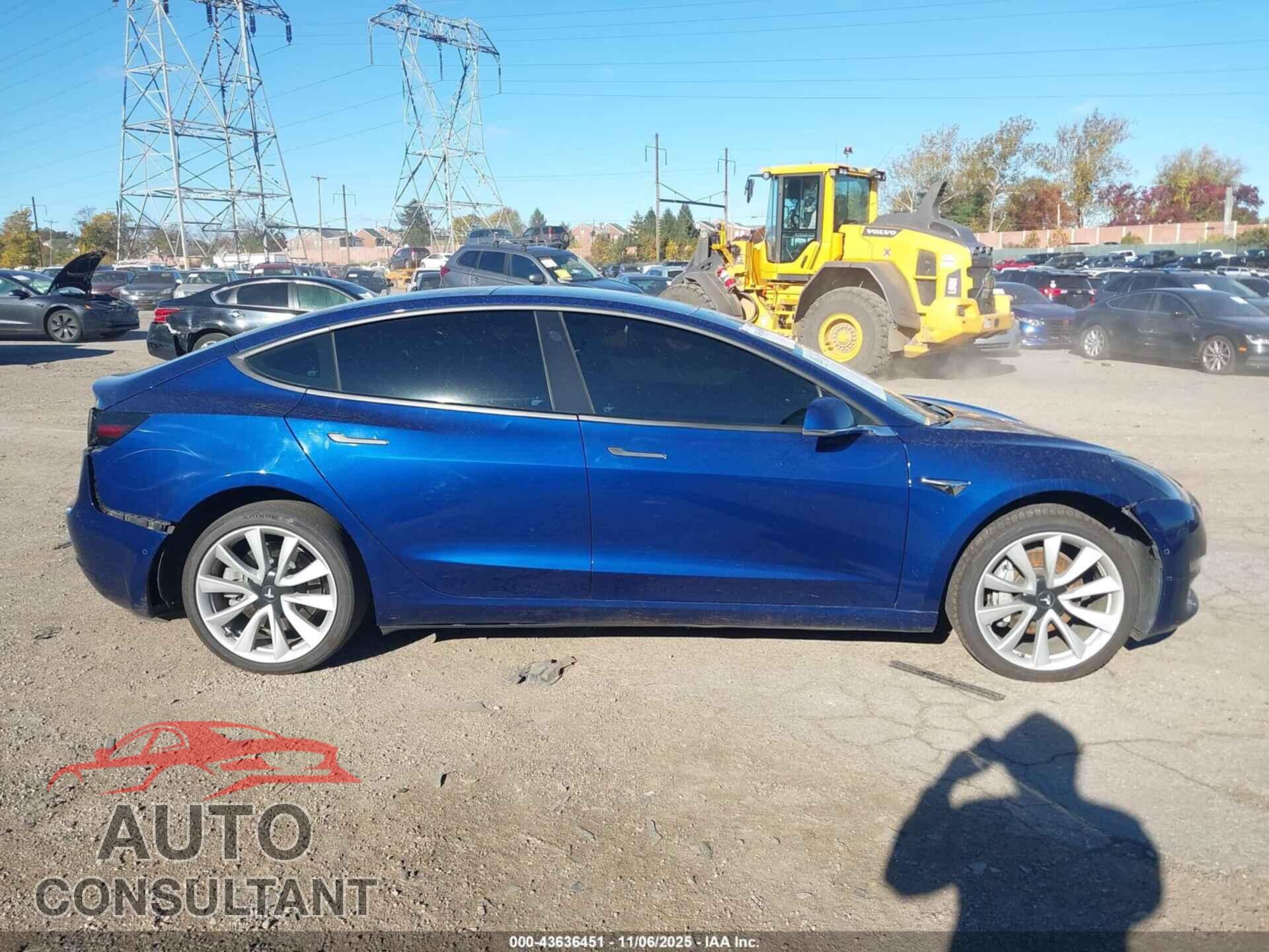TESLA MODEL 3 2019 - 5YJ3E1EA7KF417366