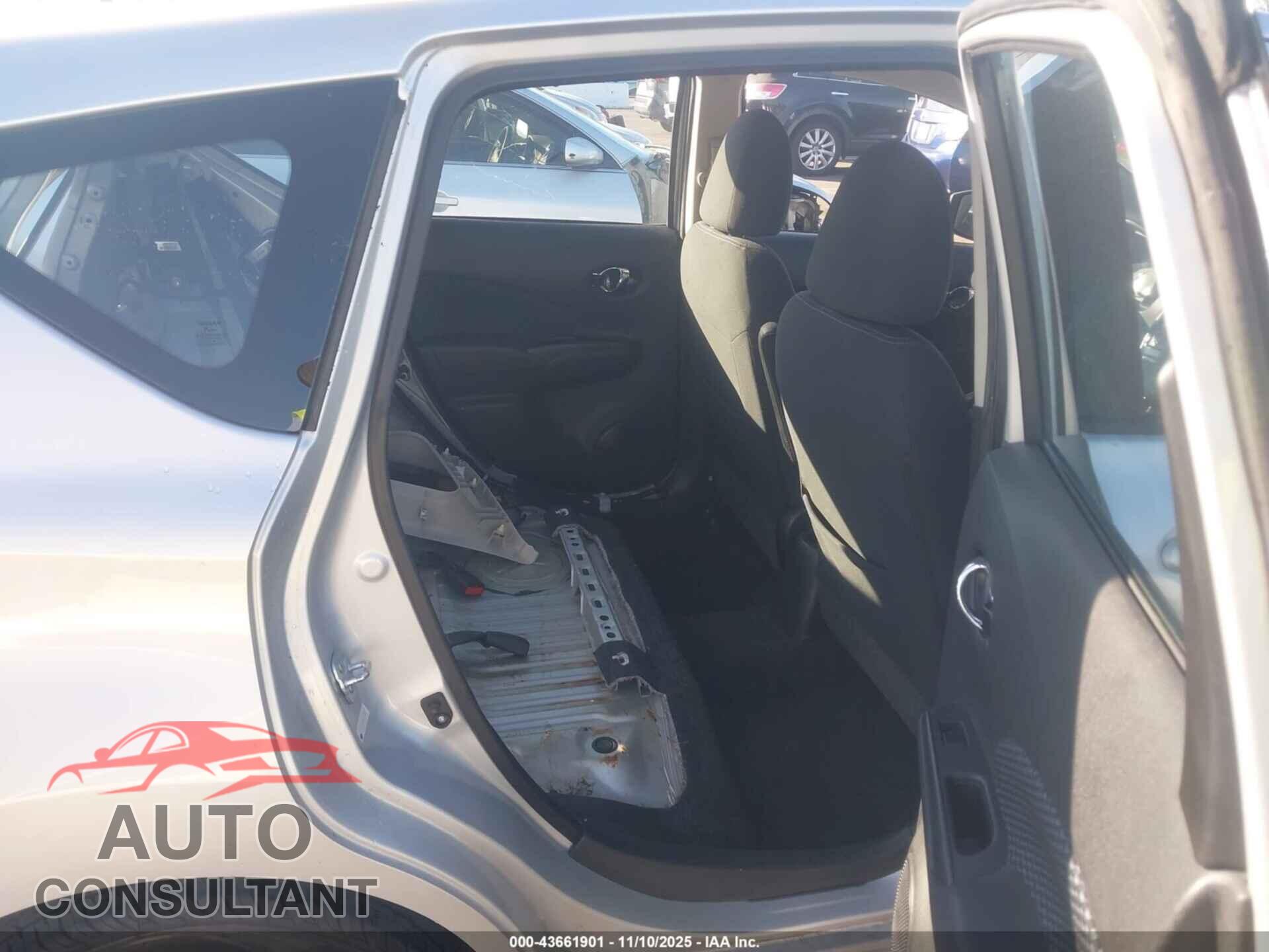 NISSAN VERSA NOTE 2015 - 3N1CE2CP2FL422952