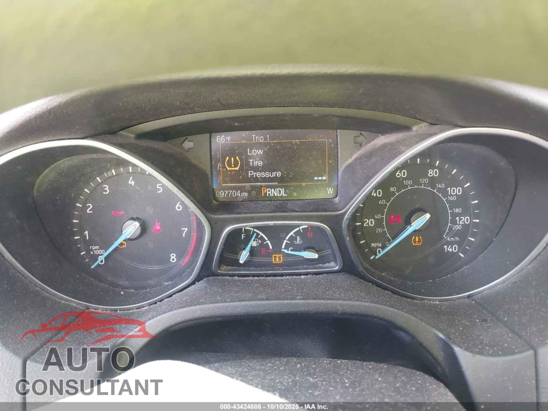 FORD FOCUS 2017 - 1FADP3F20HL318207