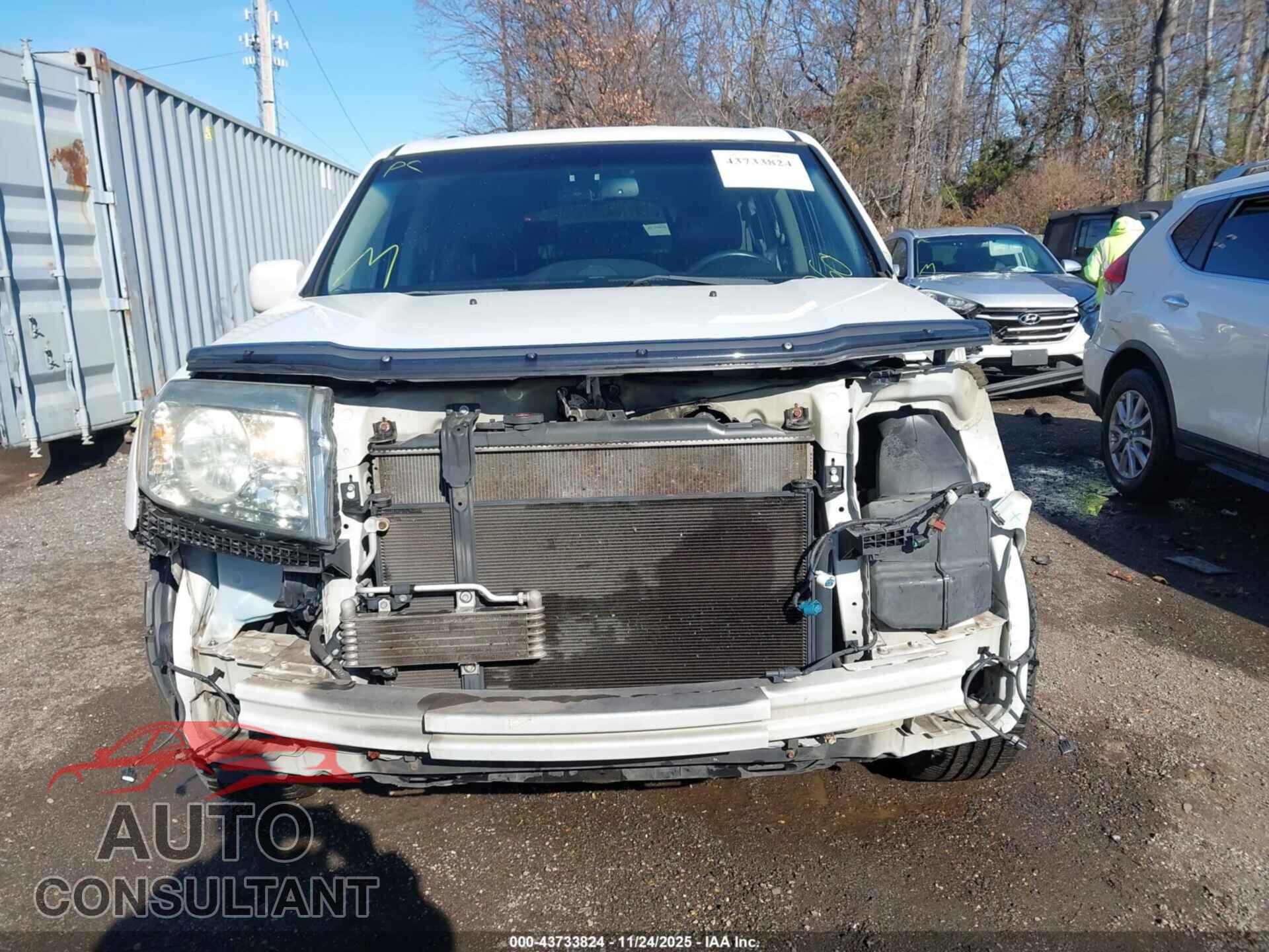 HONDA PILOT 2011 - 5FNYF4H99BB058043