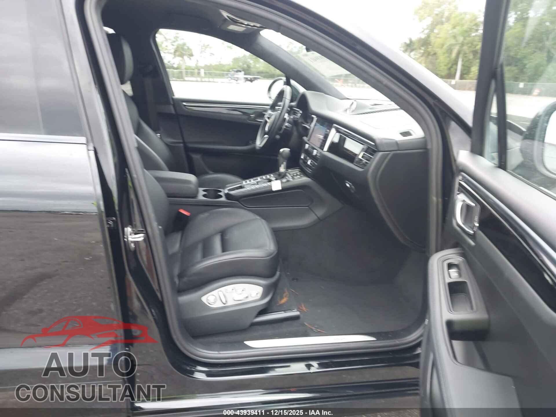 PORSCHE MACAN 2021 - WP1AF2A51MLB60223