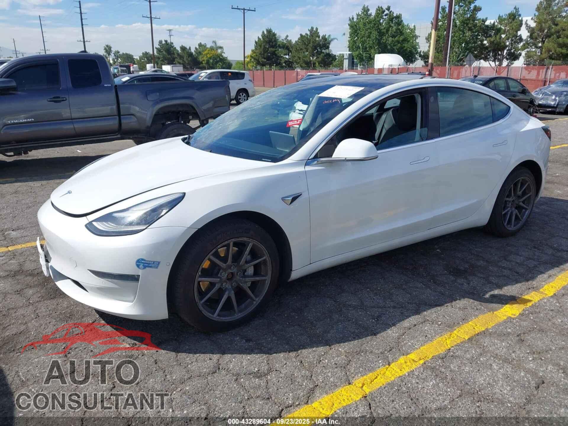 TESLA MODEL 3 2020 - 5YJ3E1EBXLF650183