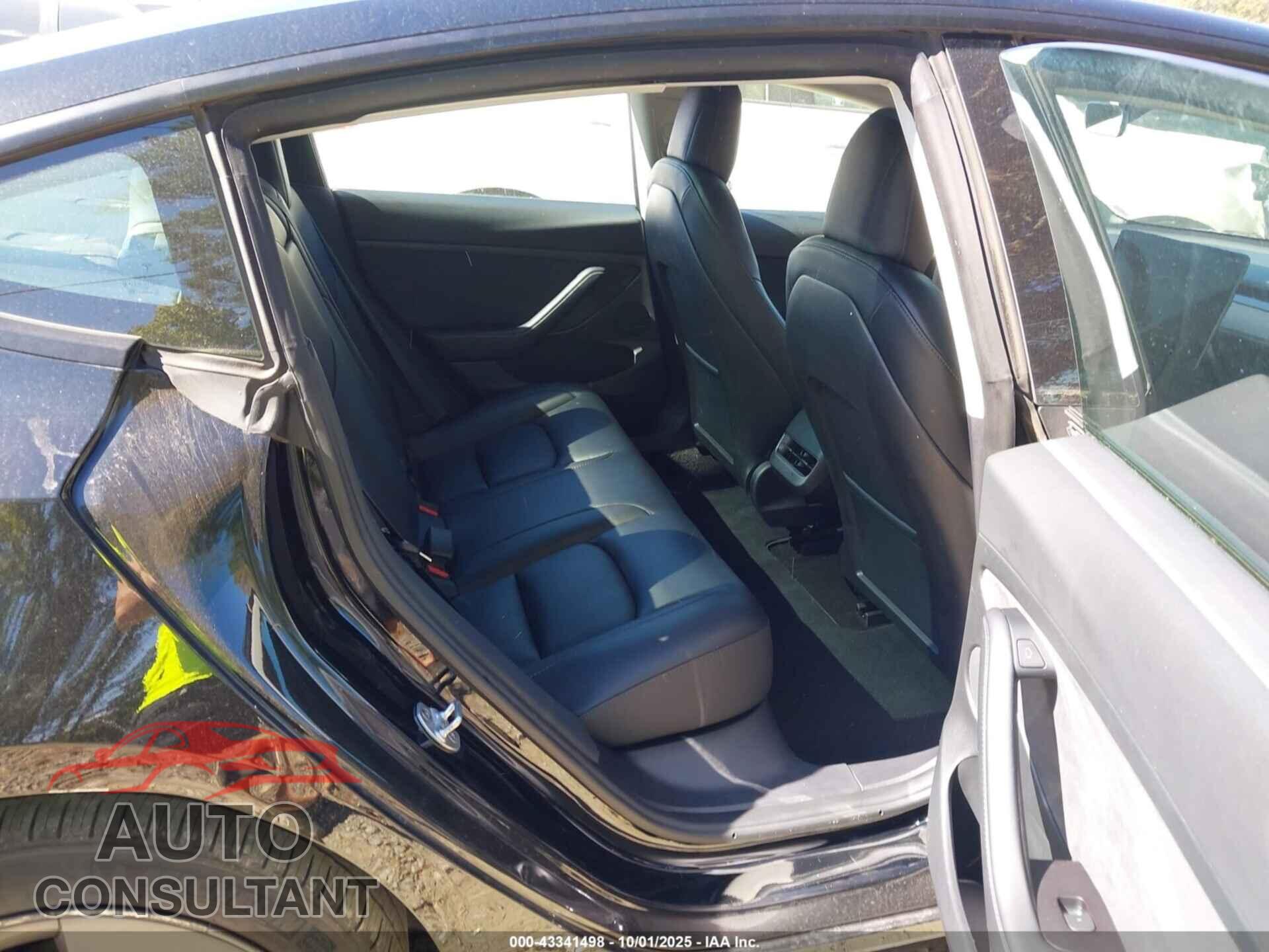 TESLA MODEL 3 2023 - 5YJ3E1EB8PF388590