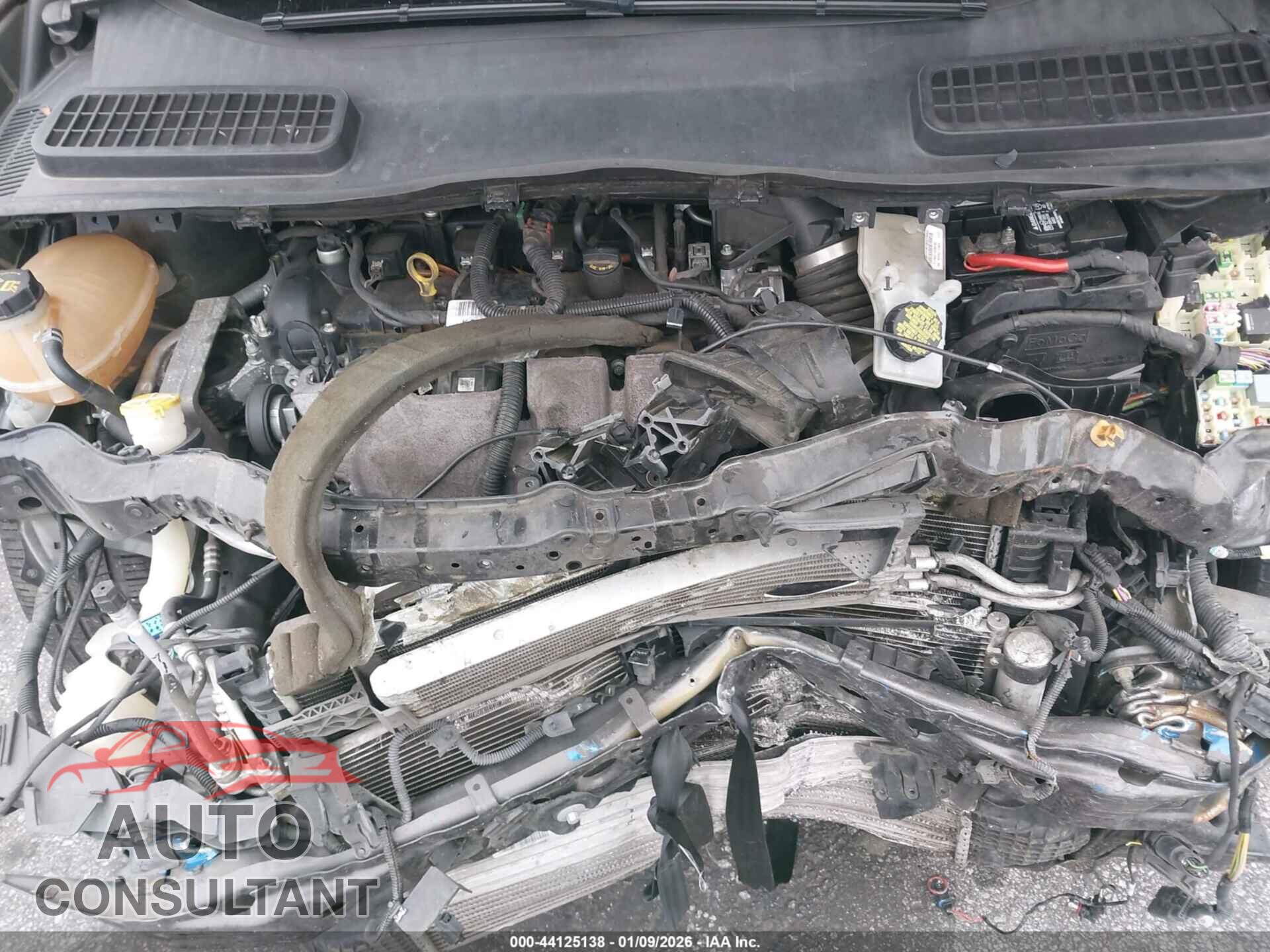 FORD ESCAPE 2017 - 1FMCU0G99HUC88896