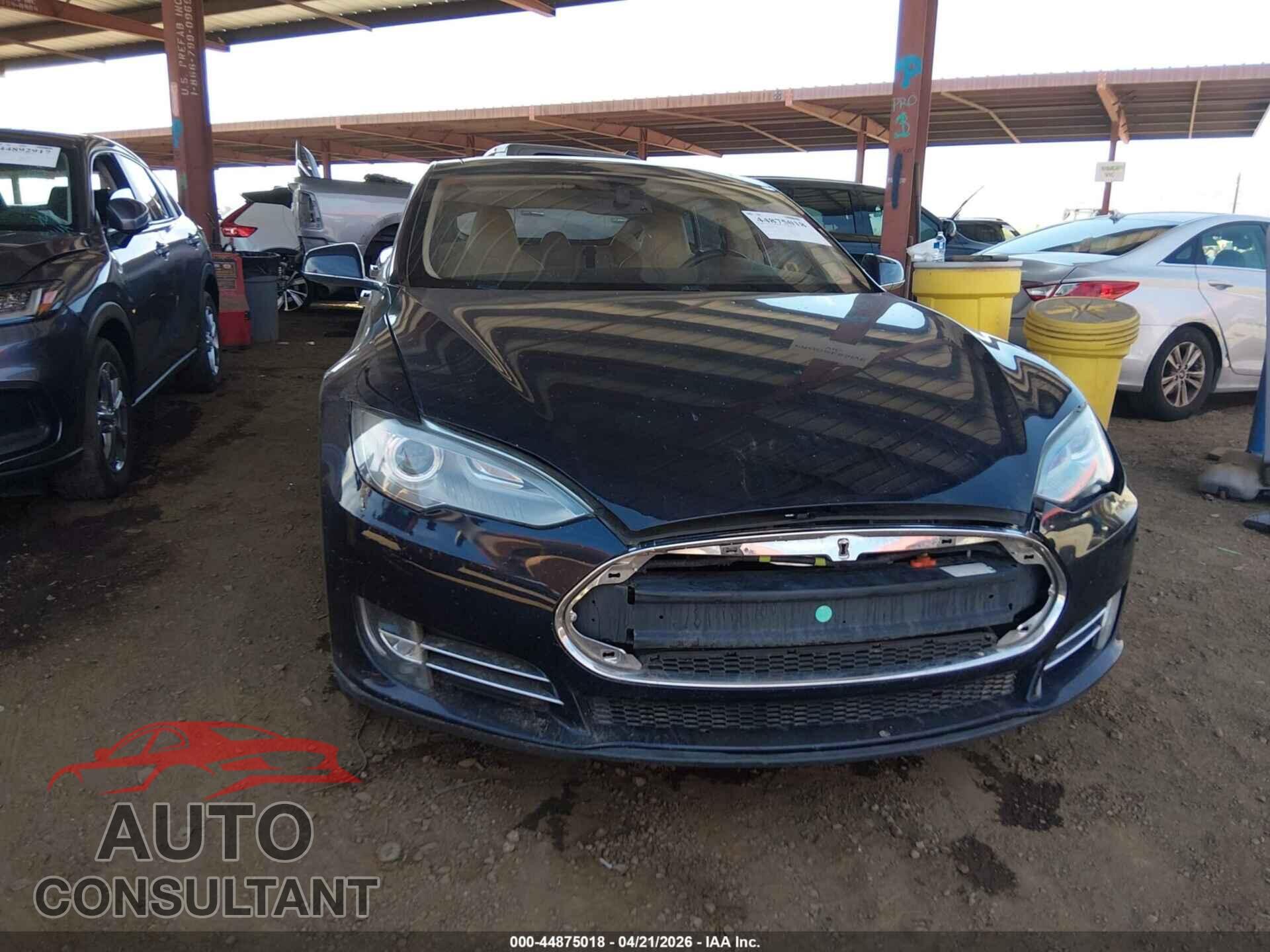 TESLA MODEL S 2013 - 5YJSA1CN3DFP26381