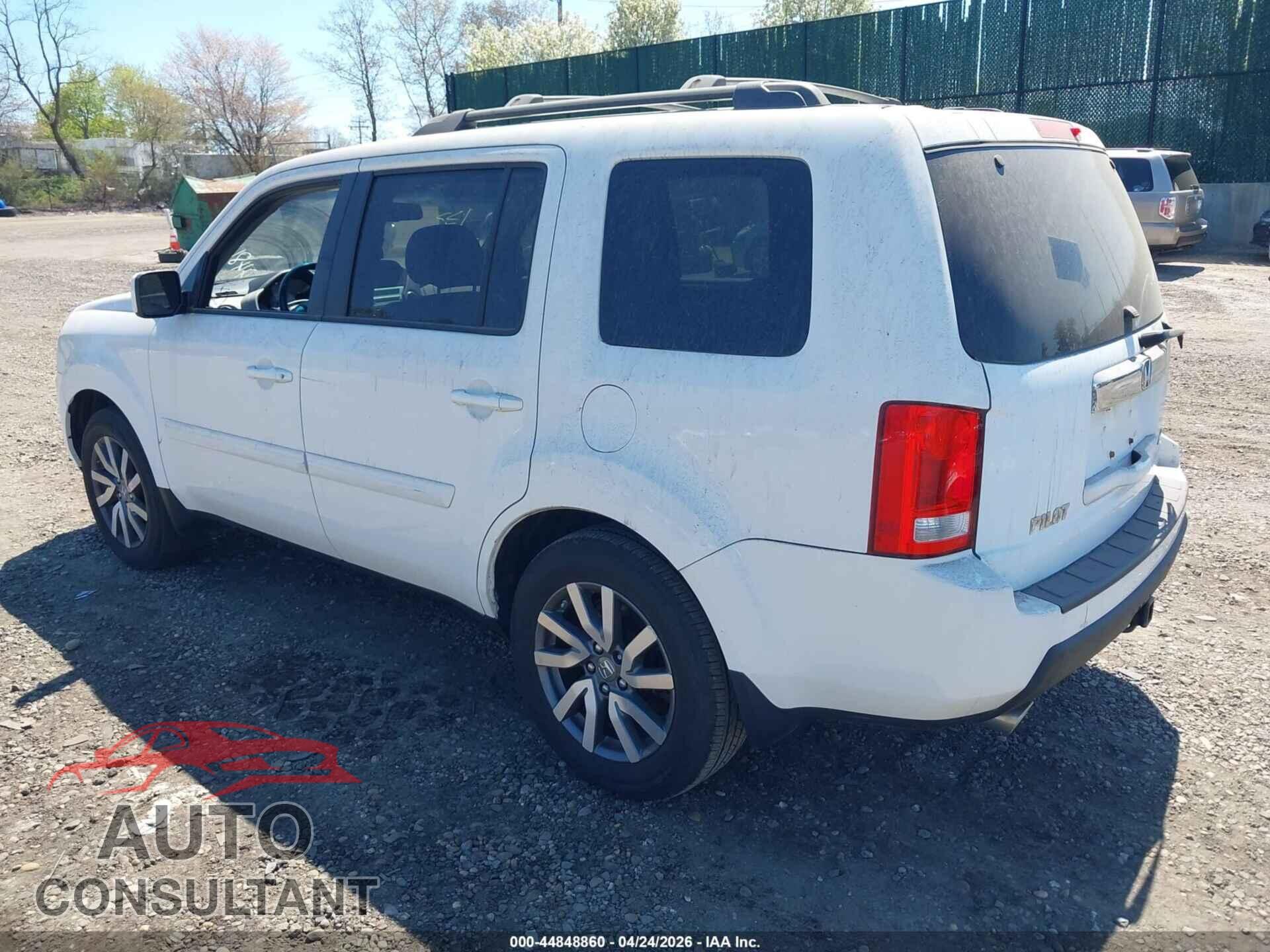 HONDA PILOT 2011 - 5FNYF4H77BB069752
