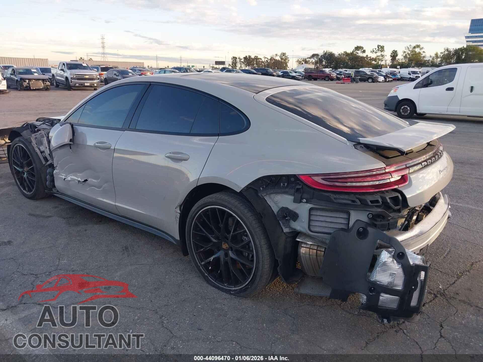 PORSCHE PANAMERA 2020 - WP0AA2A78LL100102