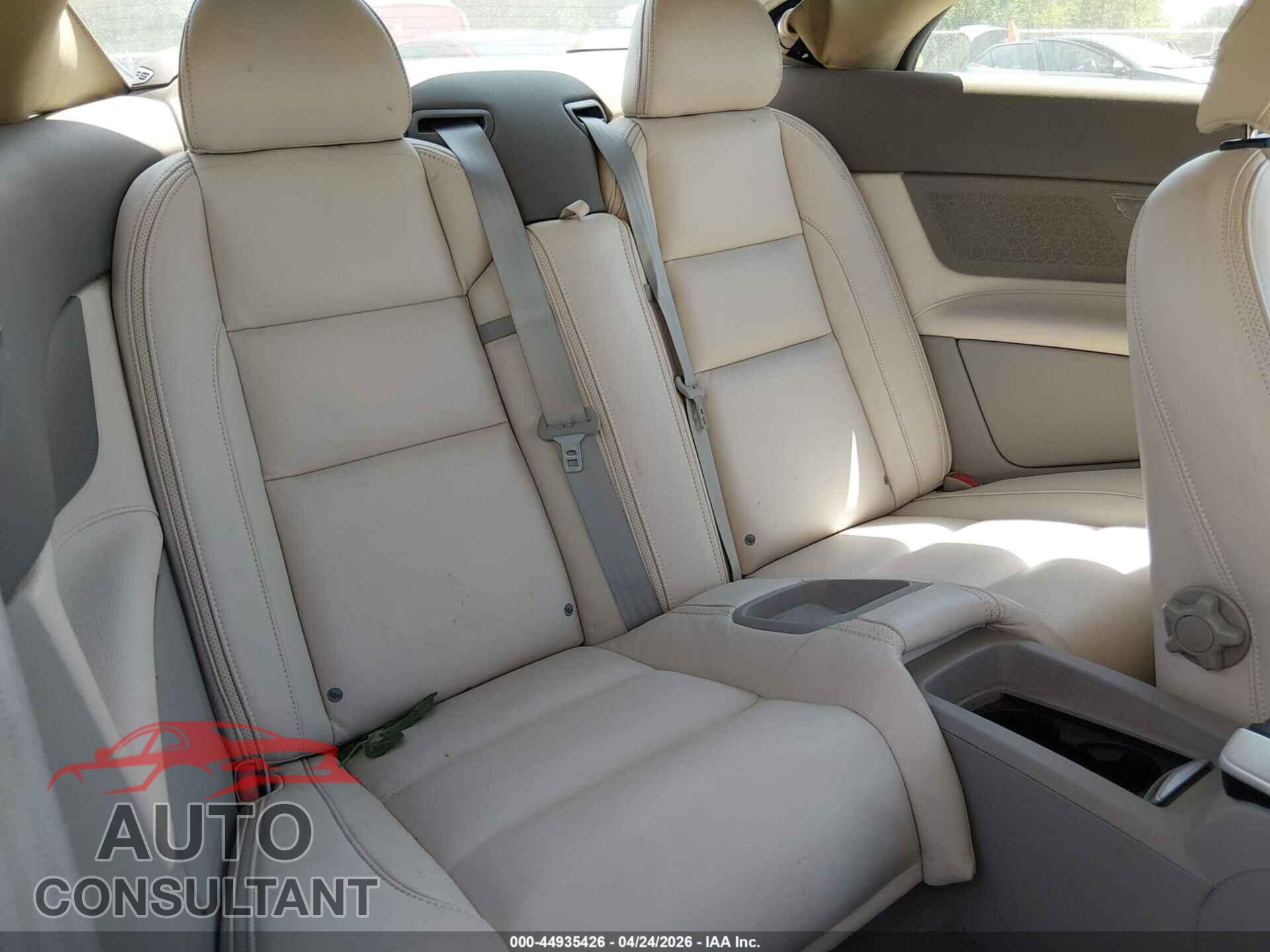 VOLVO C70 2013 - YV1672MC2DJ142804