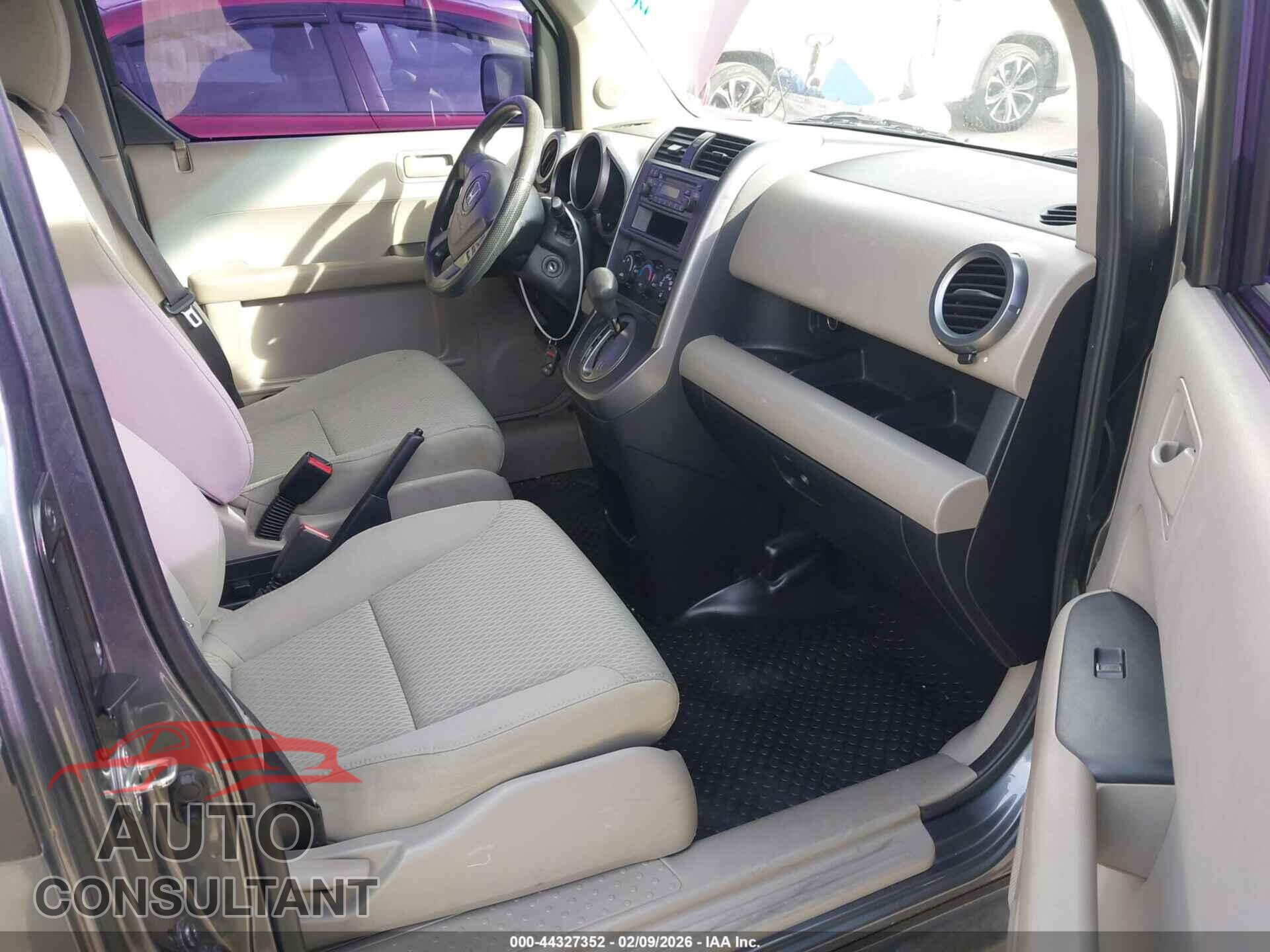HONDA ELEMENT 2011 - 5J6YH2H33BL002049
