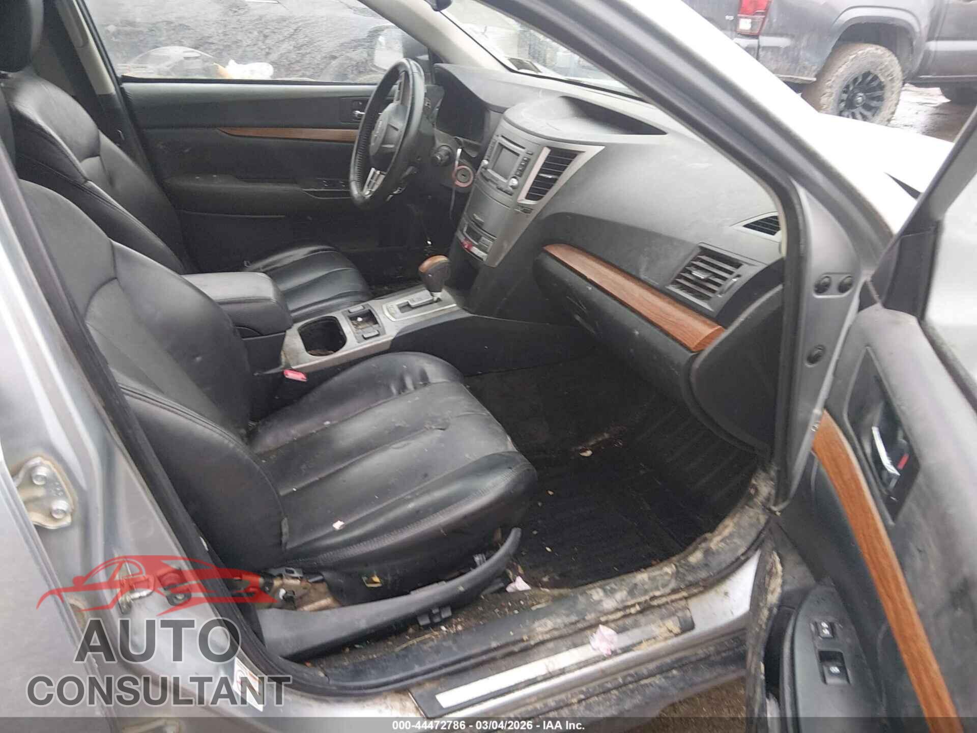 SUBARU OUTBACK 2013 - 4S4BRCJC6D3204729