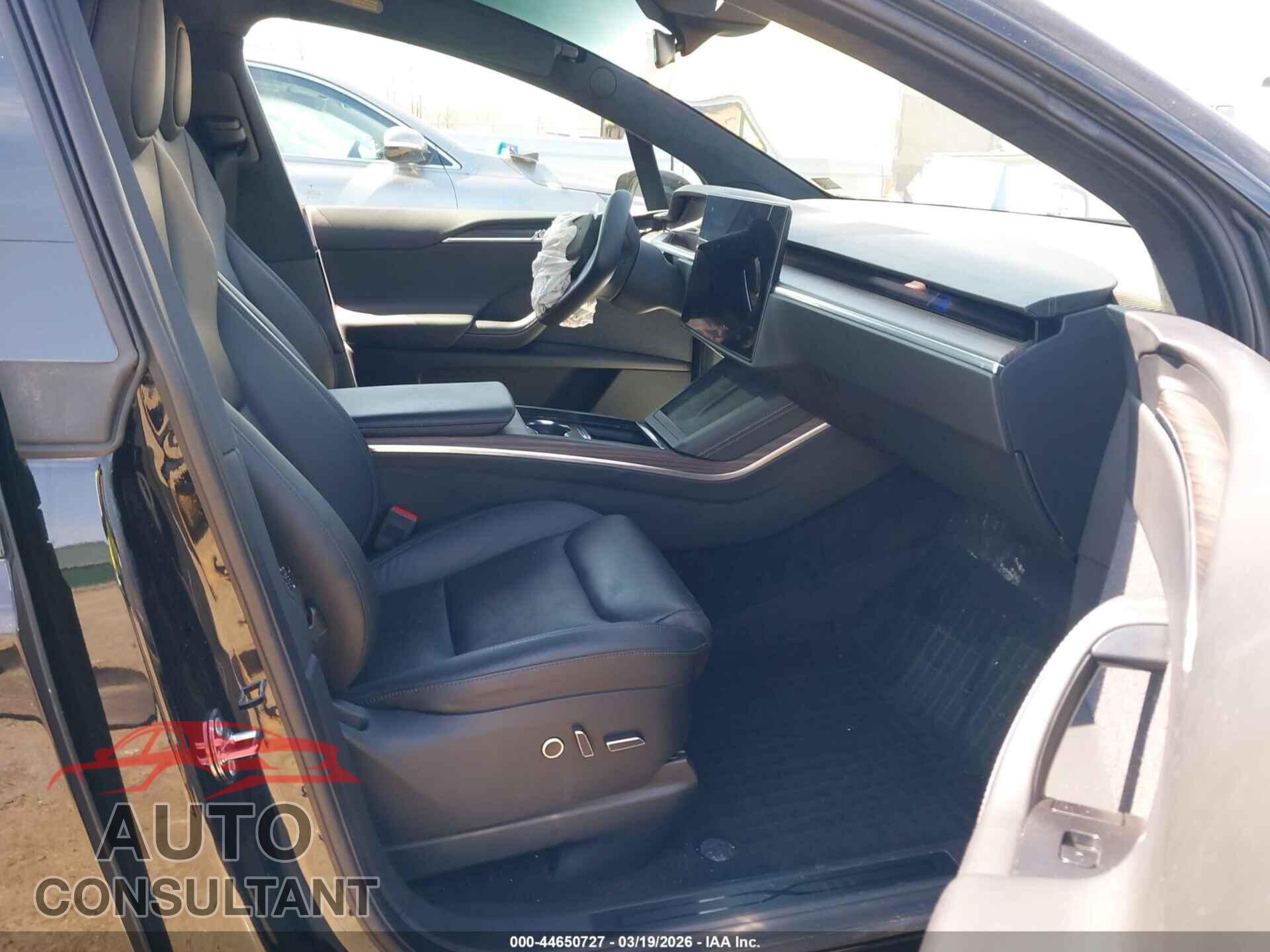 TESLA MODEL X 2023 - 7SAXCBE53PF368290