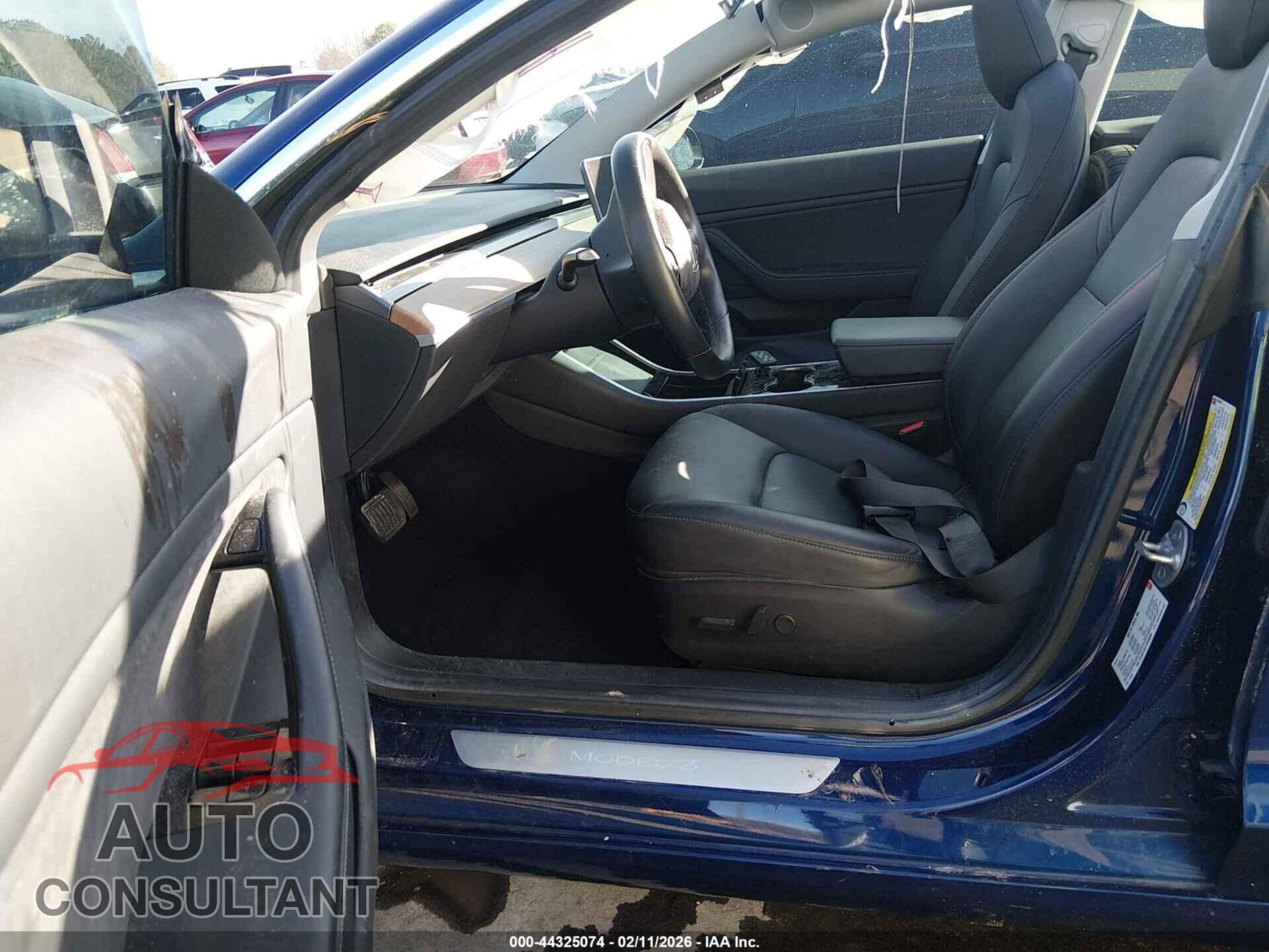 TESLA MODEL 3 2018 - 5YJ3E1EA7JF026099