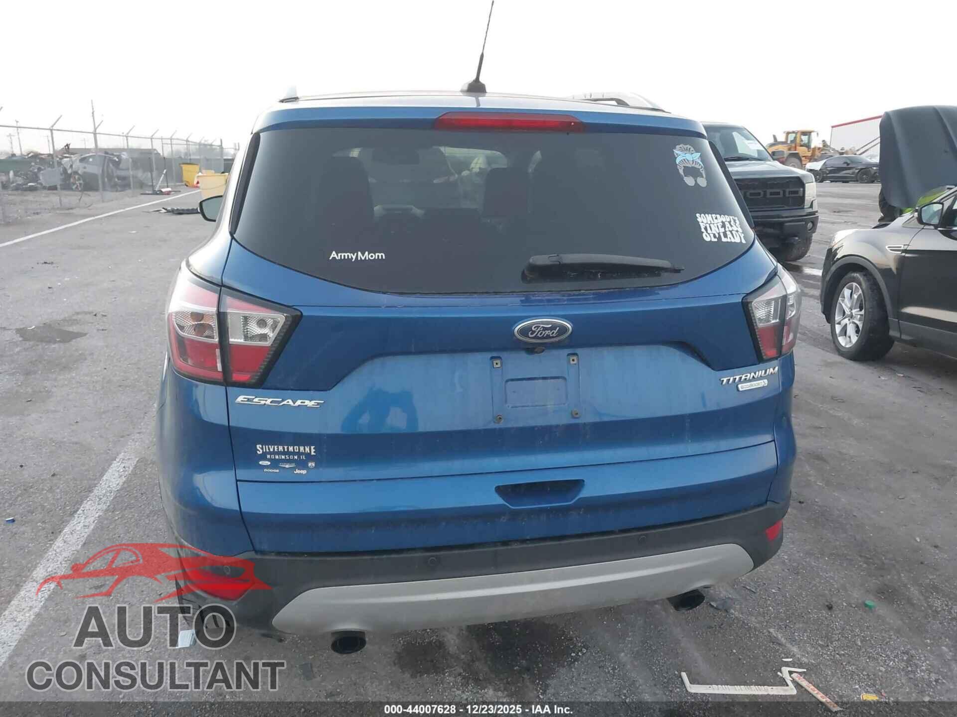 FORD ESCAPE 2017 - 1FMCU0JD3HUC09509