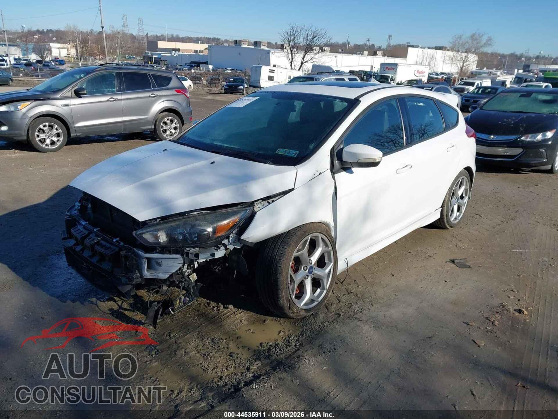 FORD FOCUS ST 2017 - 1FADP3L99HL285340