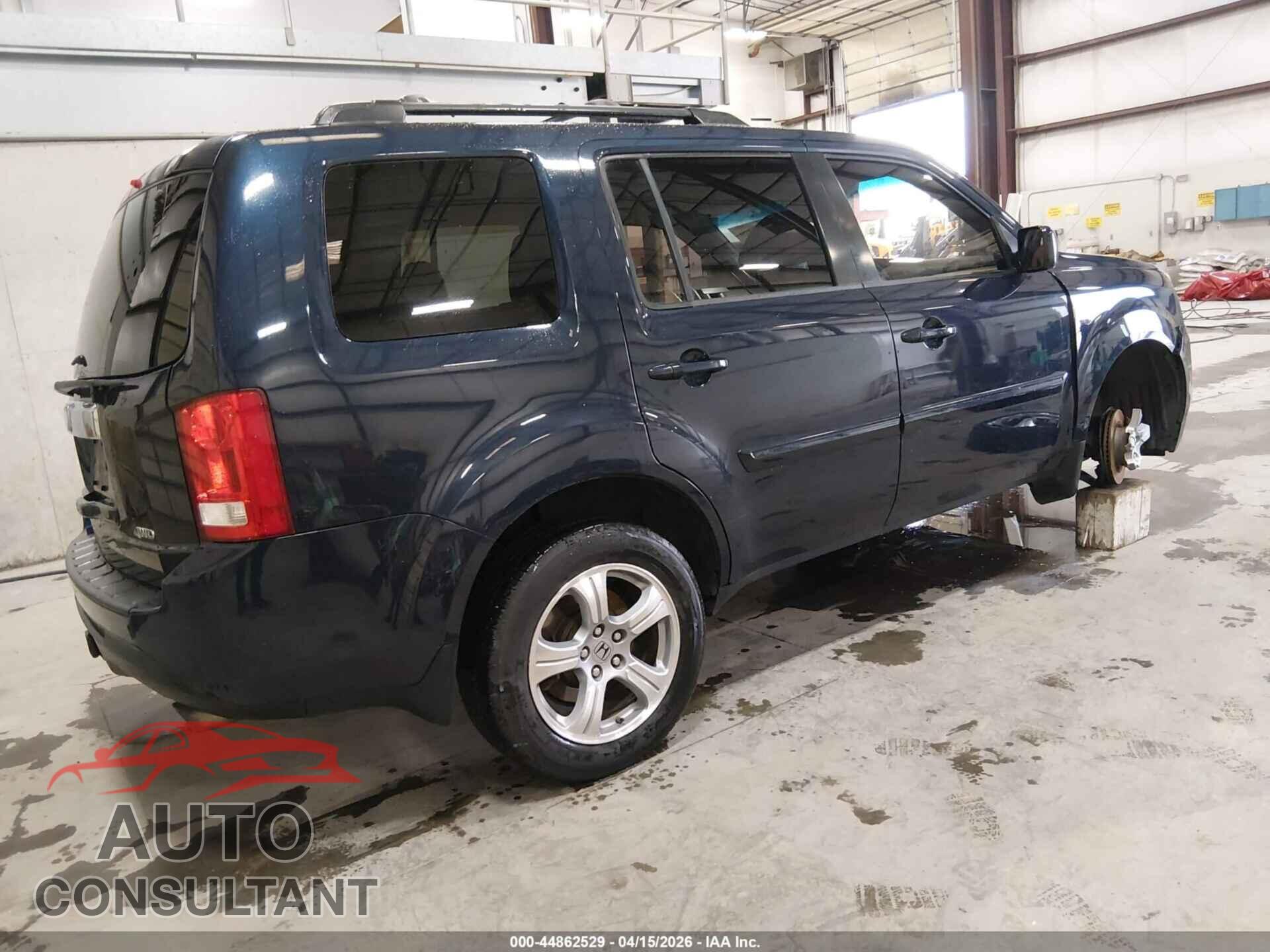 HONDA PILOT 2012 - 5FNYF4HS4CB079011