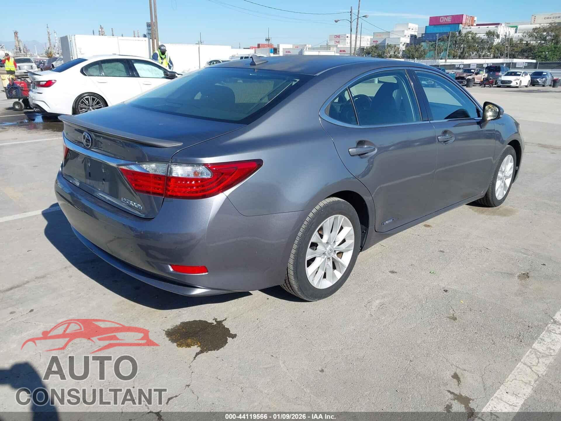 LEXUS ES 300H 2013 - JTHBW1GG9D2017405