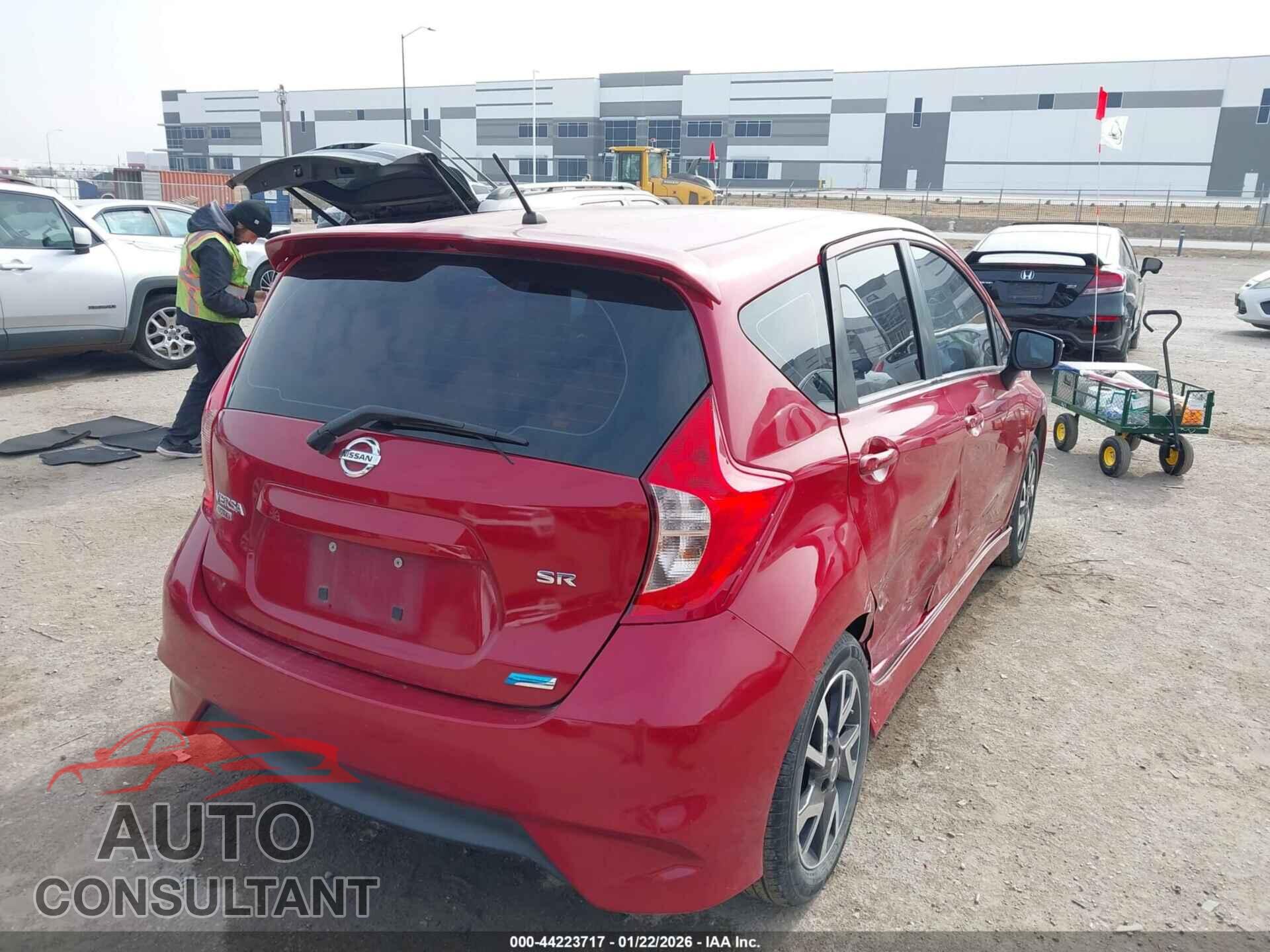 NISSAN VERSA NOTE 2015 - 3N1CE2CP9FL377072