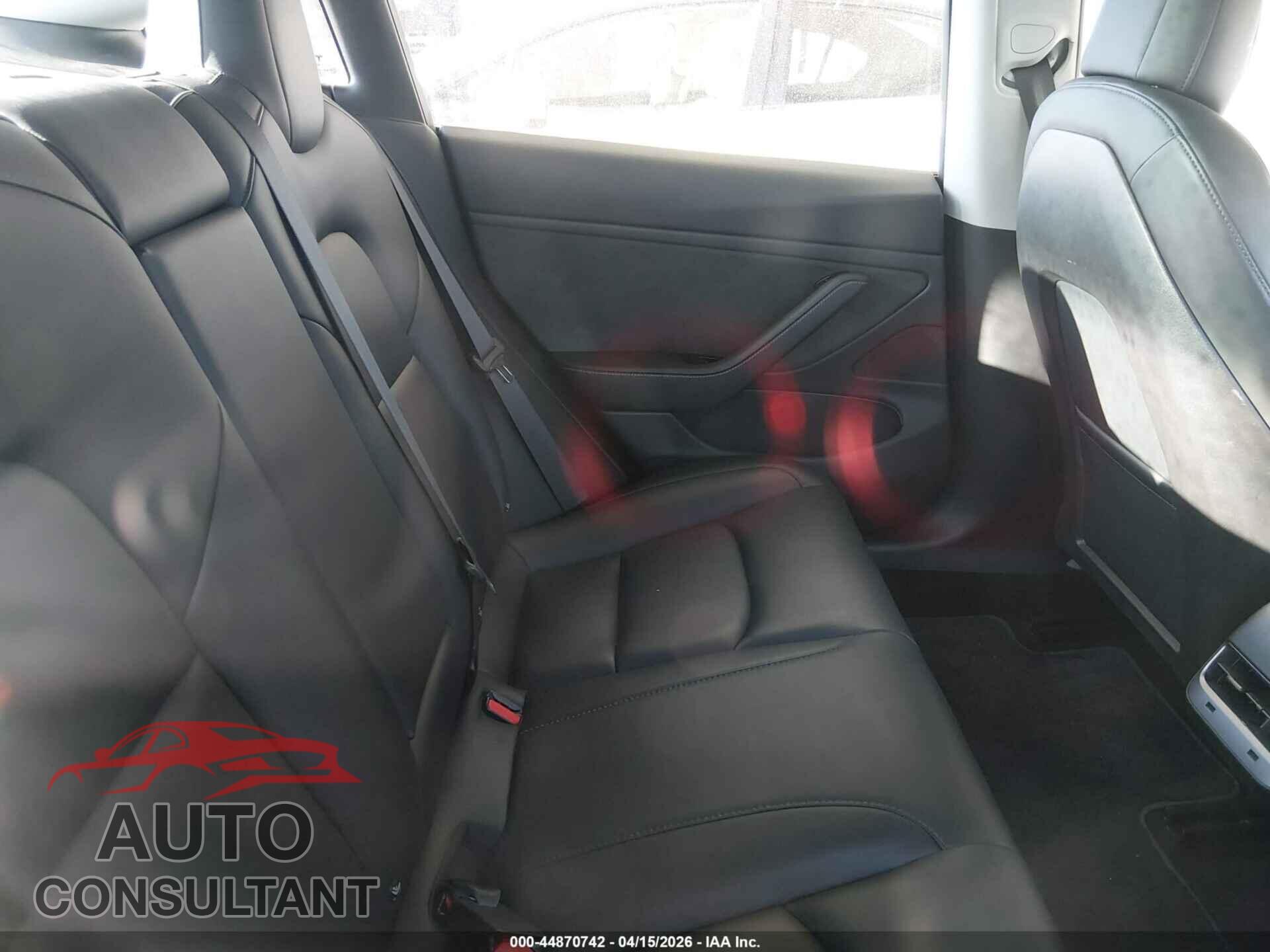 TESLA MODEL 3 2018 - 5YJ3E1EA5JF052720