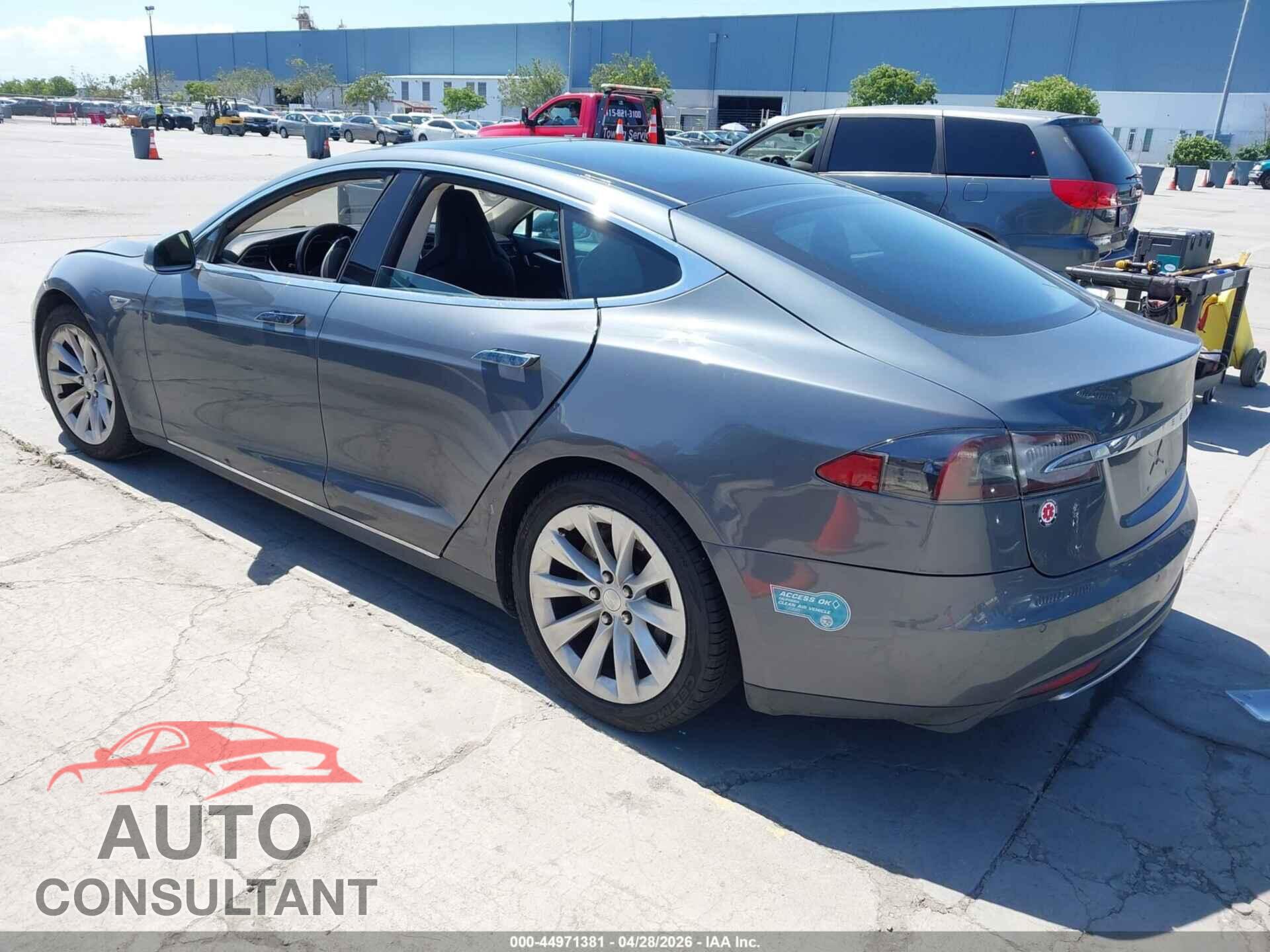 TESLA MODEL S 2013 - 5YJSA1DN8DFP28982