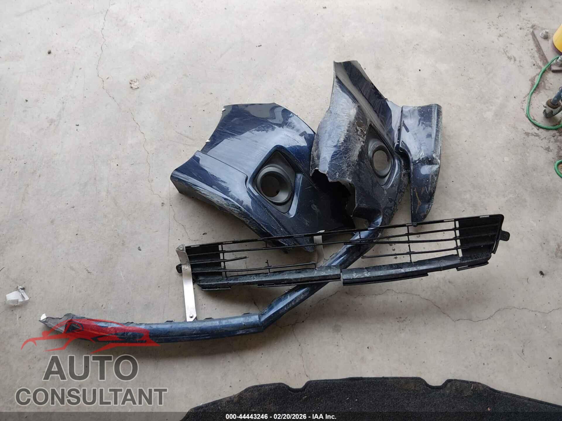 TOYOTA COROLLA 2011 - 2T1BU4EE2BC633620