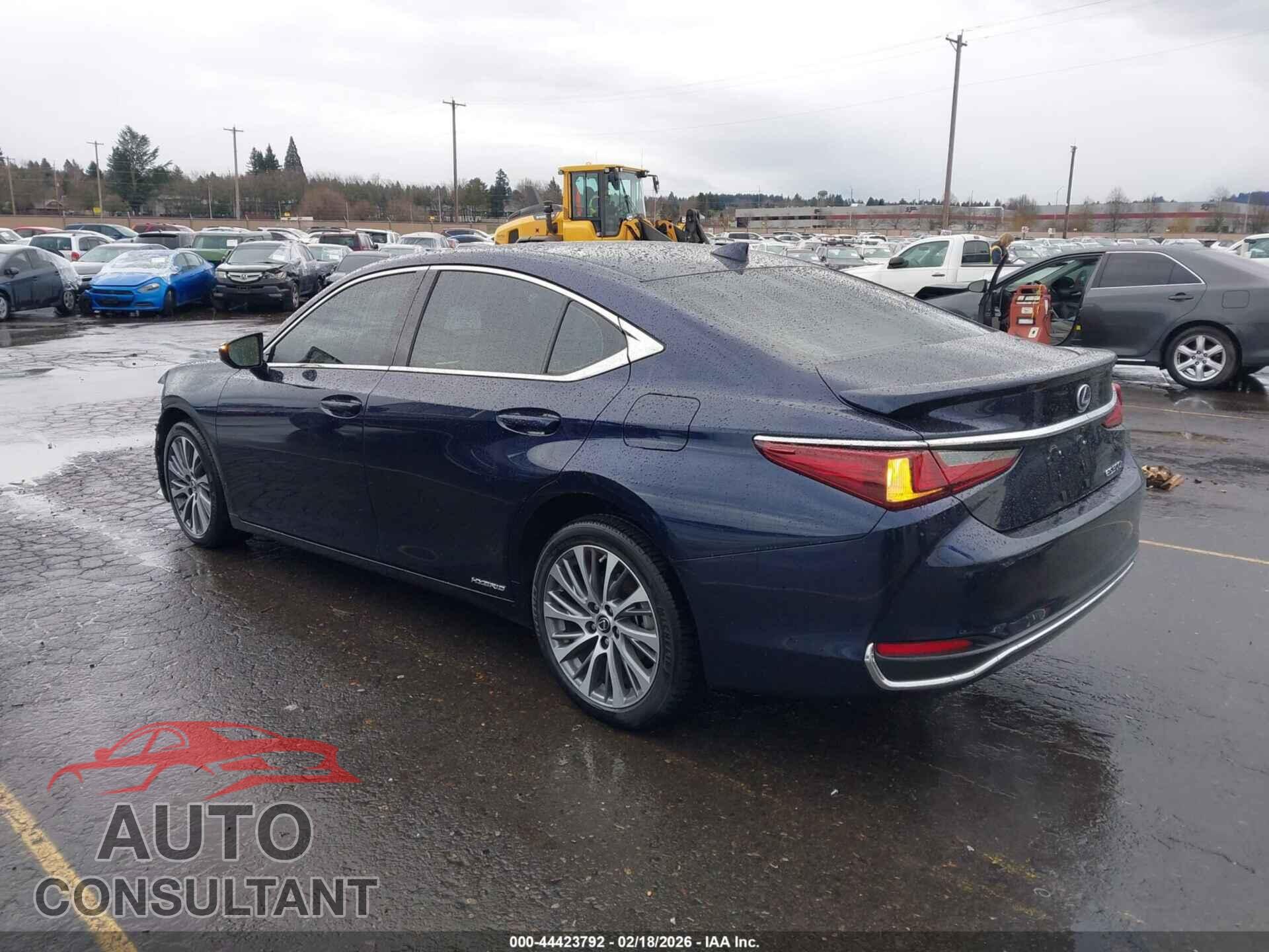 LEXUS ES 300H 2021 - 58ADA1C10MU010183