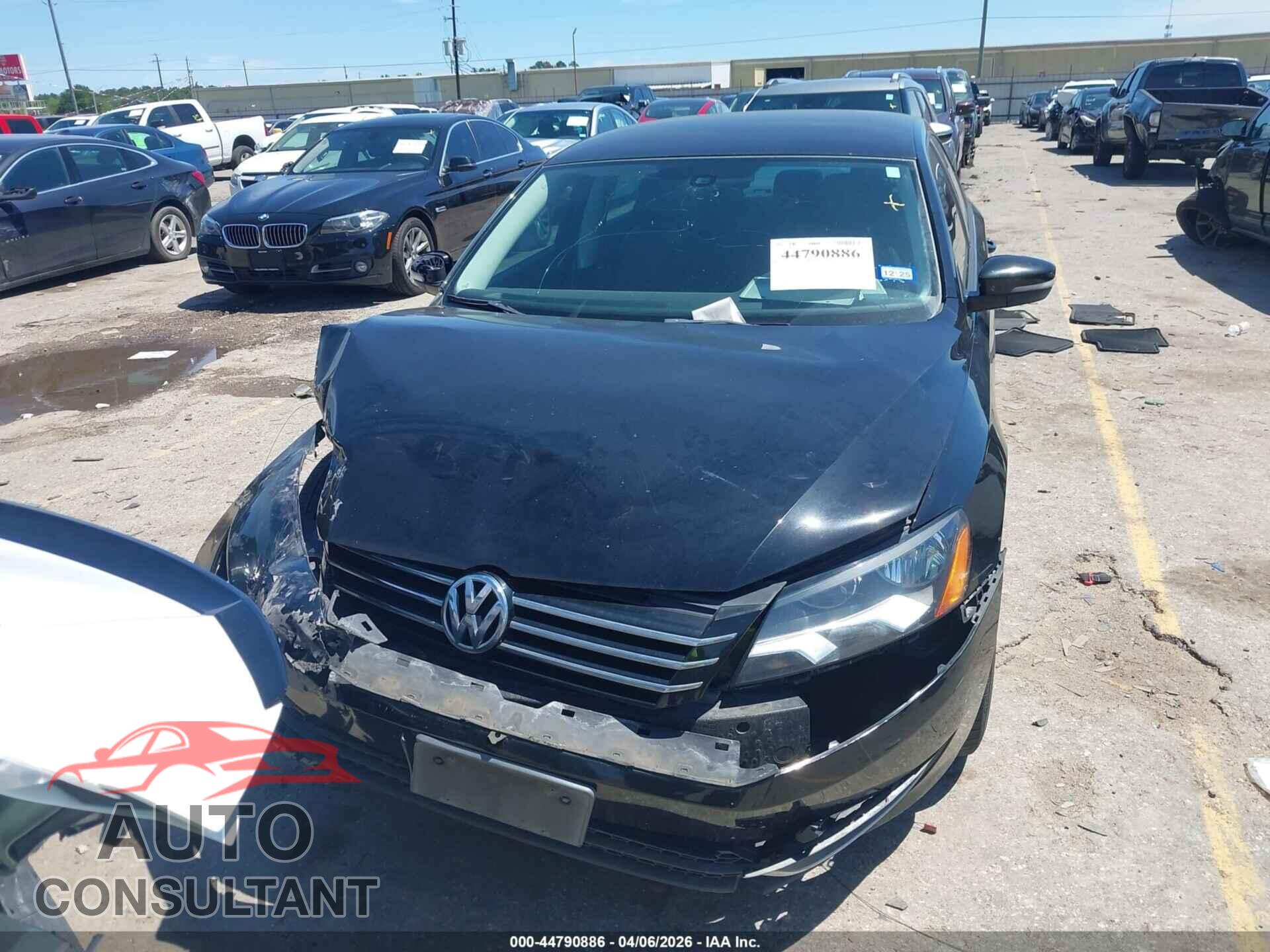 VOLKSWAGEN PASSAT 2014 - 1VWAH7A38EC004900