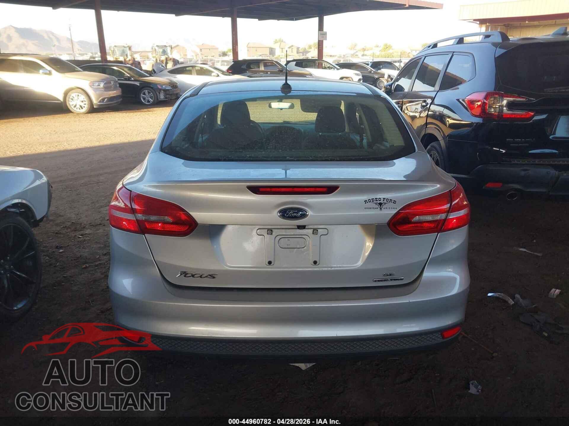 FORD FOCUS 2016 - 1FADP3F26GL319621
